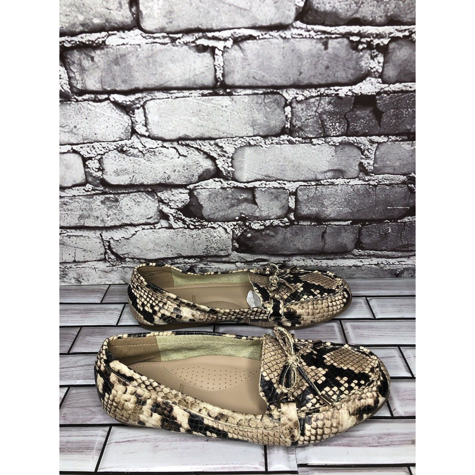 Aldo Aldo Cream Snake Skin Print Bow Leather Mocs Driving Shoes W Size US 7.5 / IT 37.5 - 4 Thumbnail