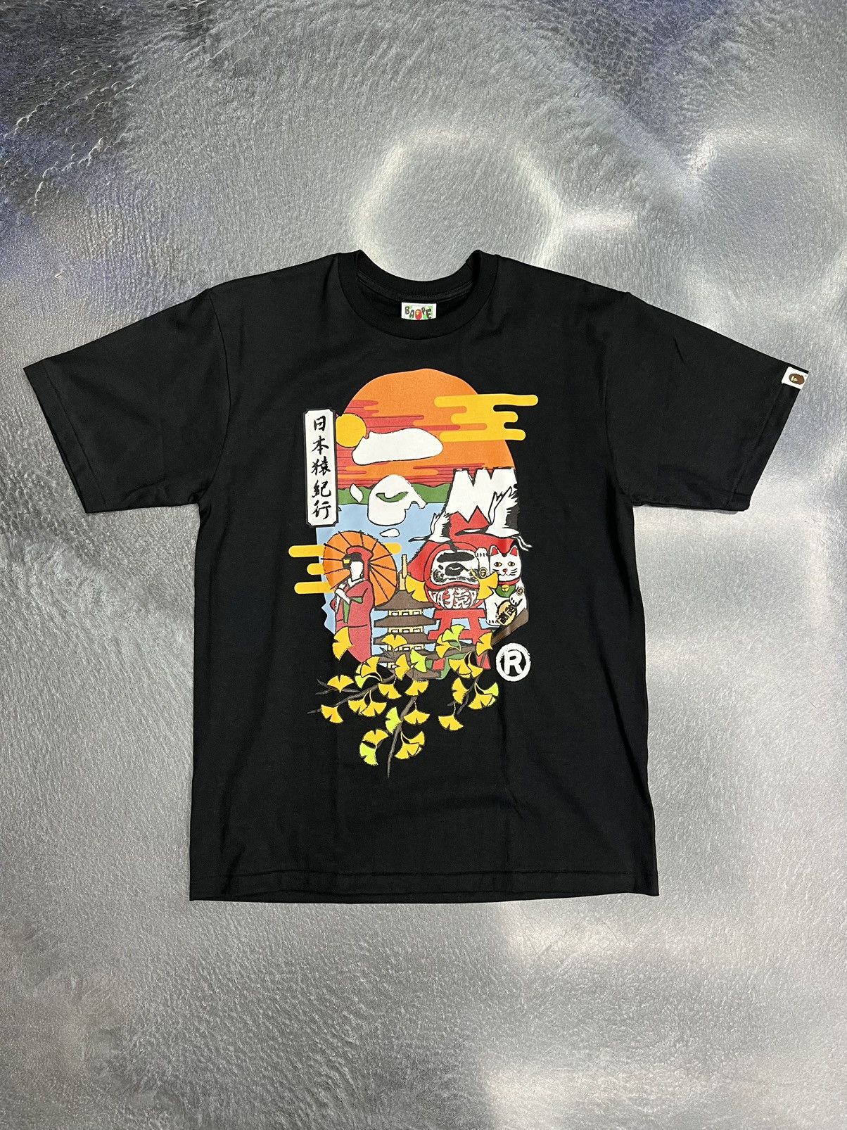 Bape Bape Japan Culture Autumn Ape Head T-Shirt Size US XL / EU 56 / 4 - 1 Thumbnail