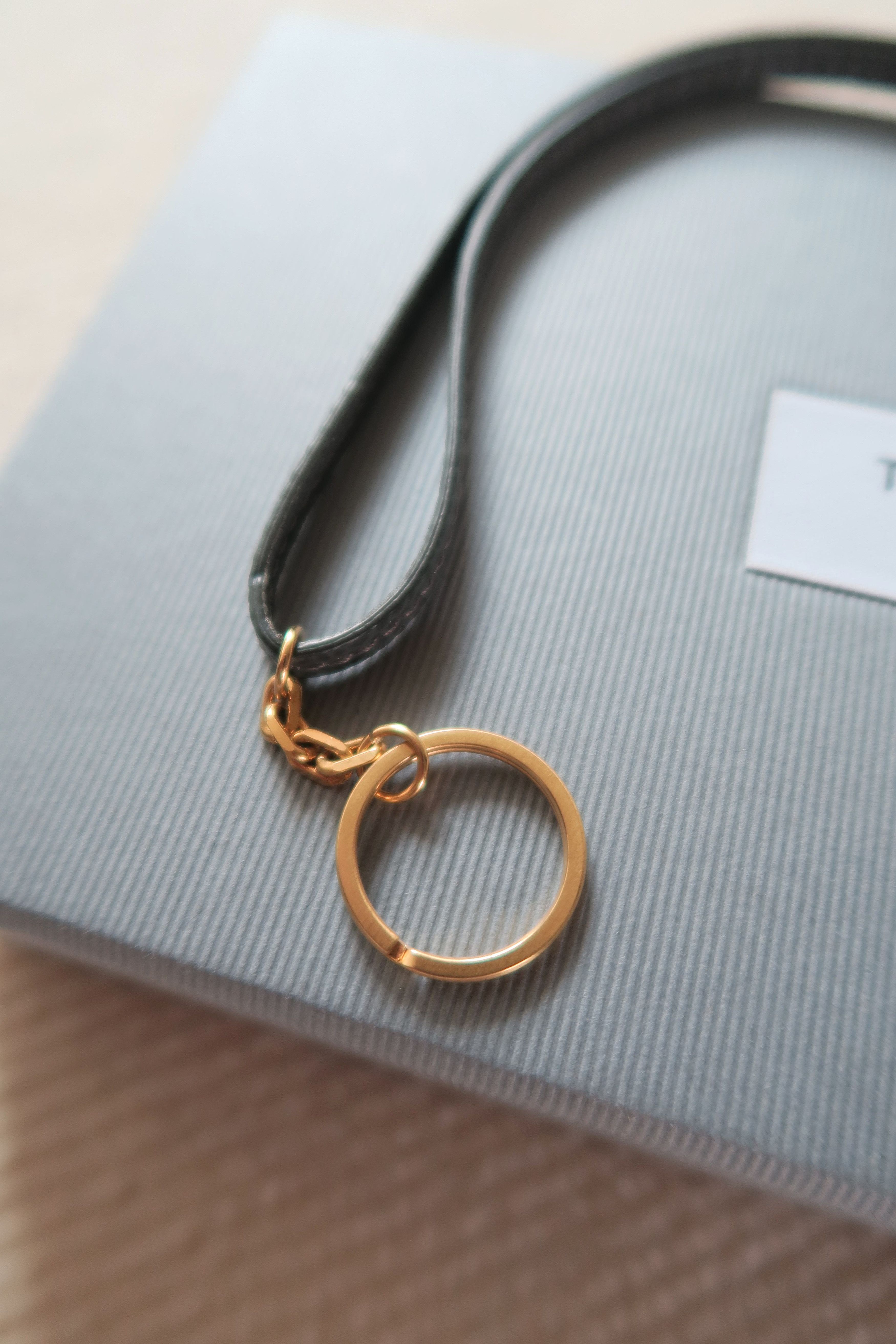 Thom Browne Thom Browne Pebble Grain Leather 4-Bar Label Key Ring Size ONE SIZE - 3 Thumbnail