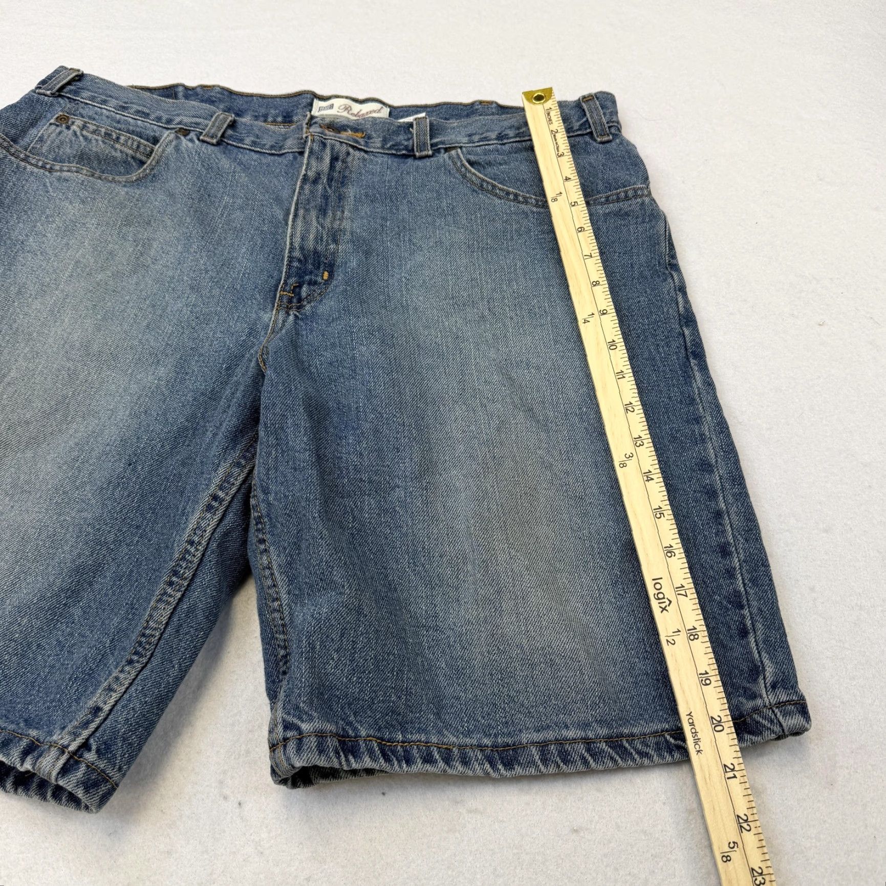 Faded Glory Faded Glory Bermuda Shorts Mens 38 Blue Denim Relaxed Fit 5 Pocket Casual Bermuda Shorts Mens 38 Blue Denim Relaxed Fit 5-Pocket Size US 38 / EU 54 - 6 Thumbnail