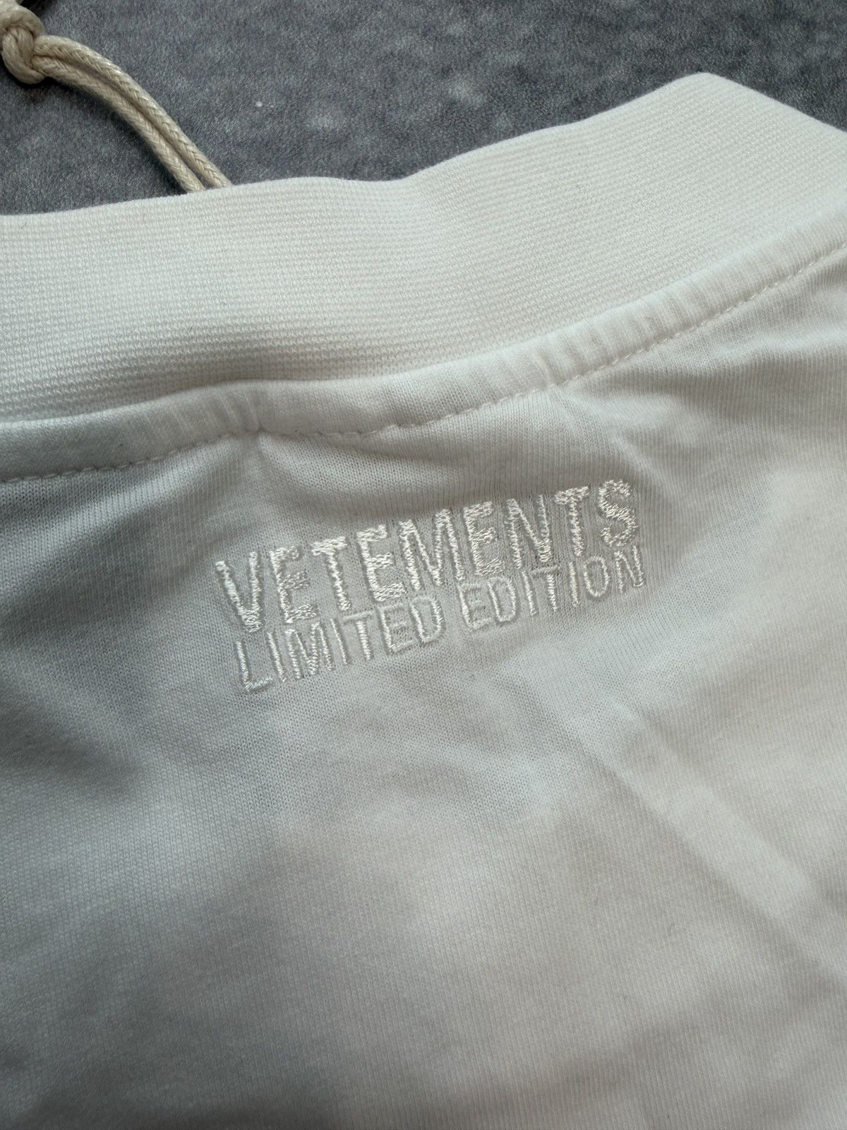 Vetements Vetements 5G T-shirt White Size US S / EU 44-46 / 1 - 11 Thumbnail
