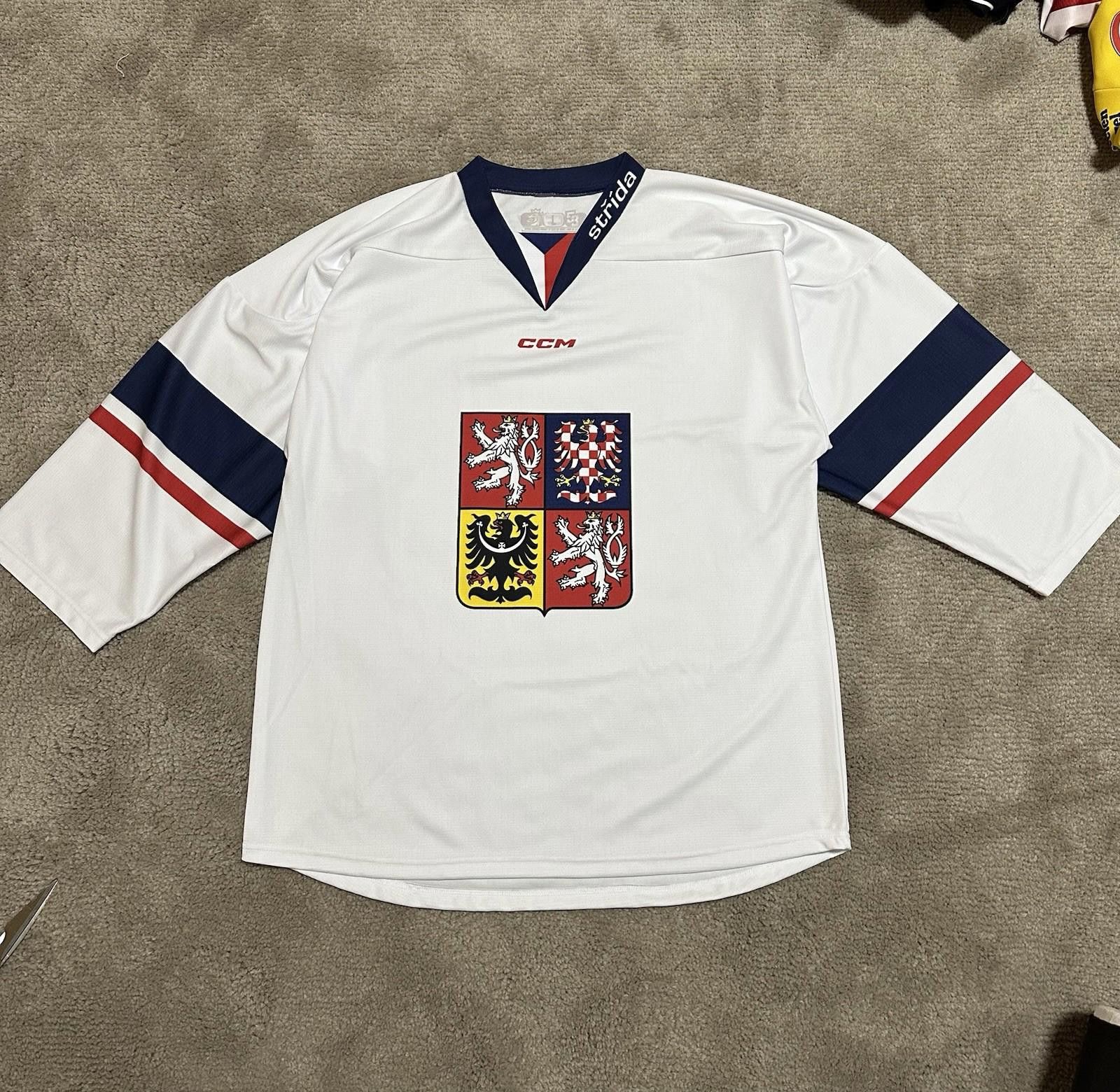 Ccm CCM Czech Republic Hockey Jersey Olympic Sz Men L Size US L / EU 52-54 / 3 - 1 Thumbnail