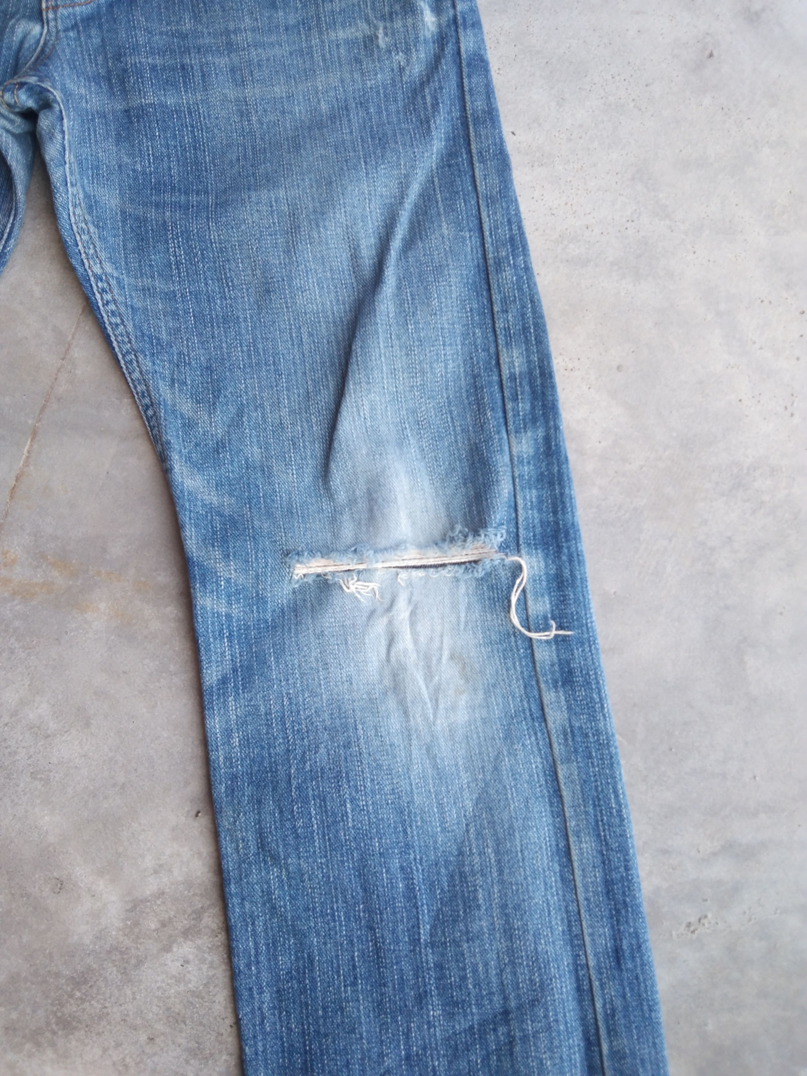 Edwin Vintage Japanese Brand Edwin Distressed Jeans 29x28 Size US 29 - 6 Thumbnail