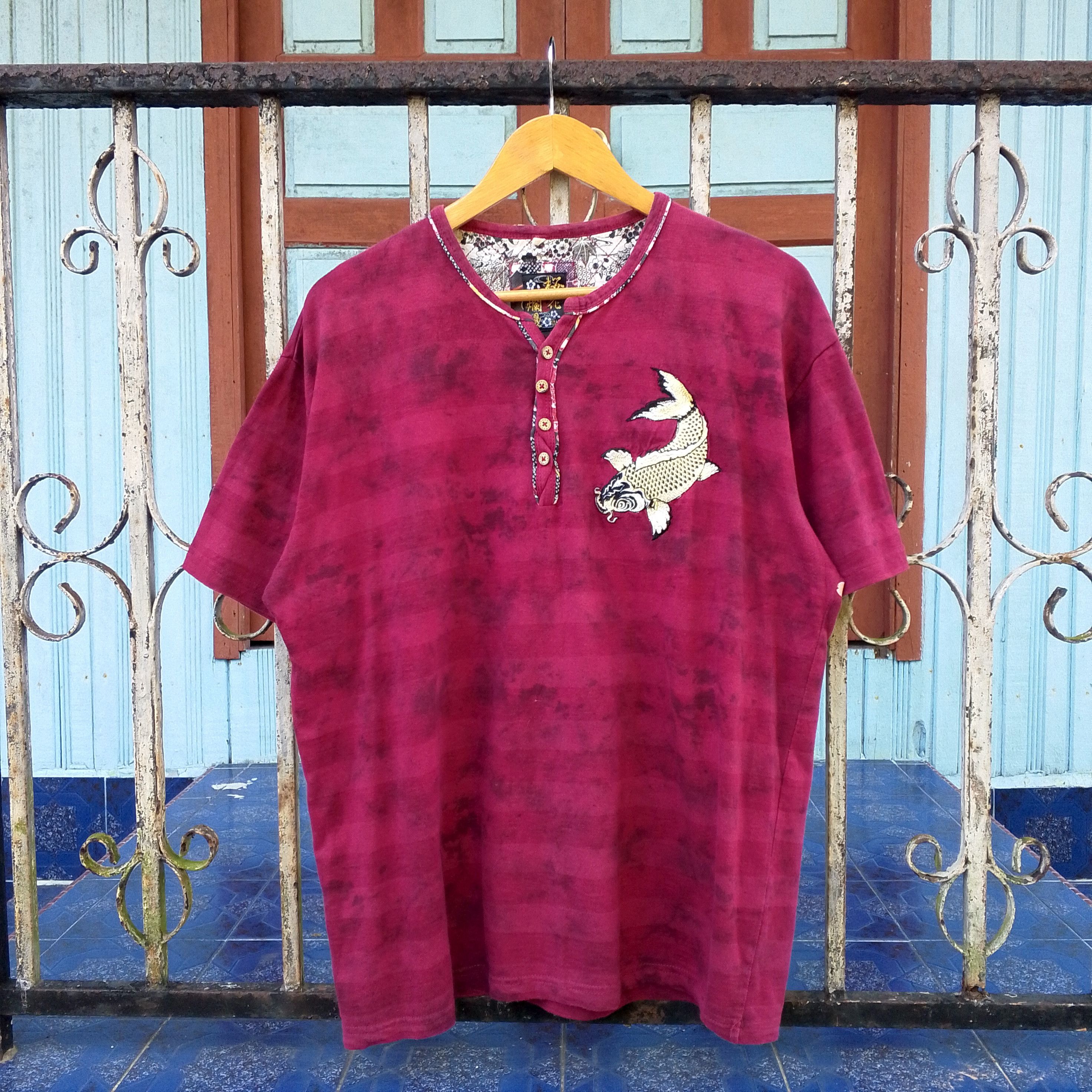 Japanese Brand Vintage Bullet Noise Japanese Sukajan Koi Fish Tee Size US XL / EU 56 / 4 - 2 Thumbnail