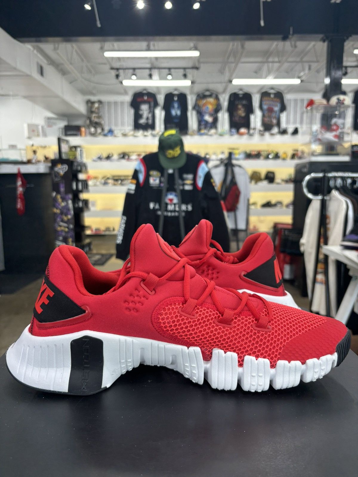 Nike Nike Free Metcon 4 Light Crimson Sz. 14 Size US 14 / EU 47 - 2 Thumbnail