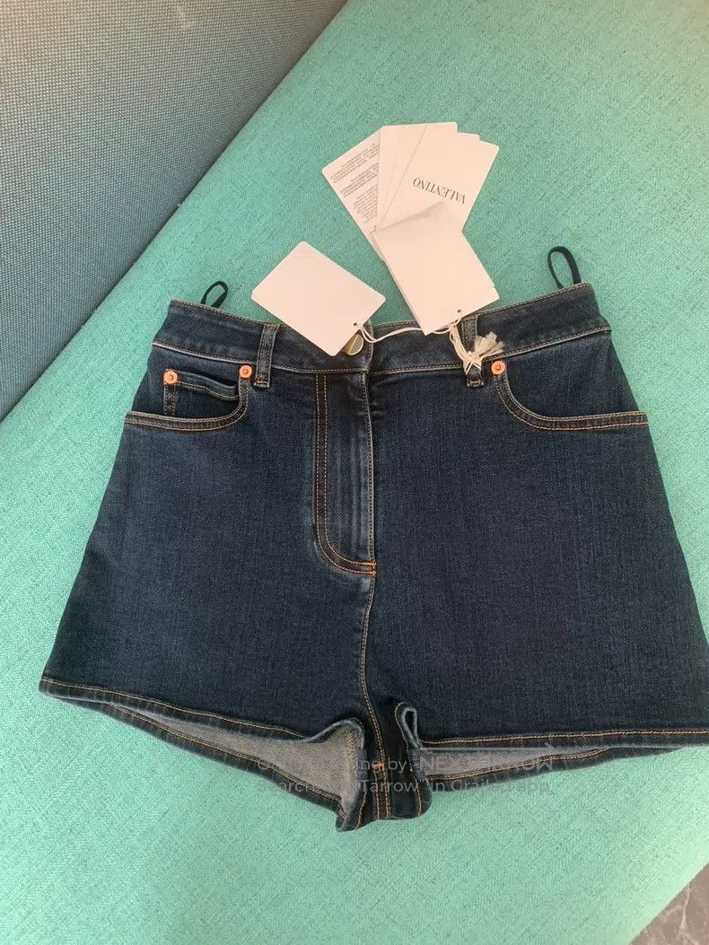 Valentino Valentino Denim shorts Size 26" / US 2 / IT 38 - 7 Thumbnail