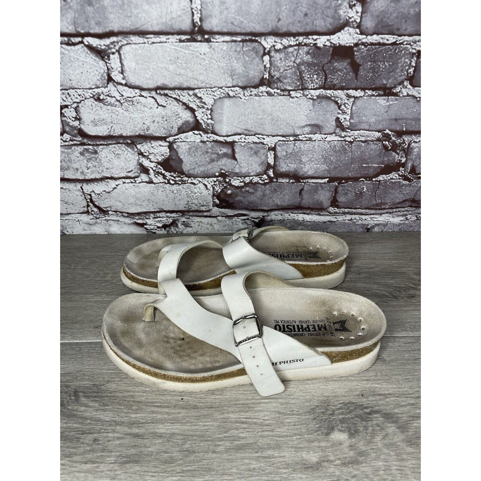 Mephisto Mephisto Helen White Leather Casual Toe Post Strap Sandals W Size US 8.5 / IT 38.5 - 8 Thumbnail