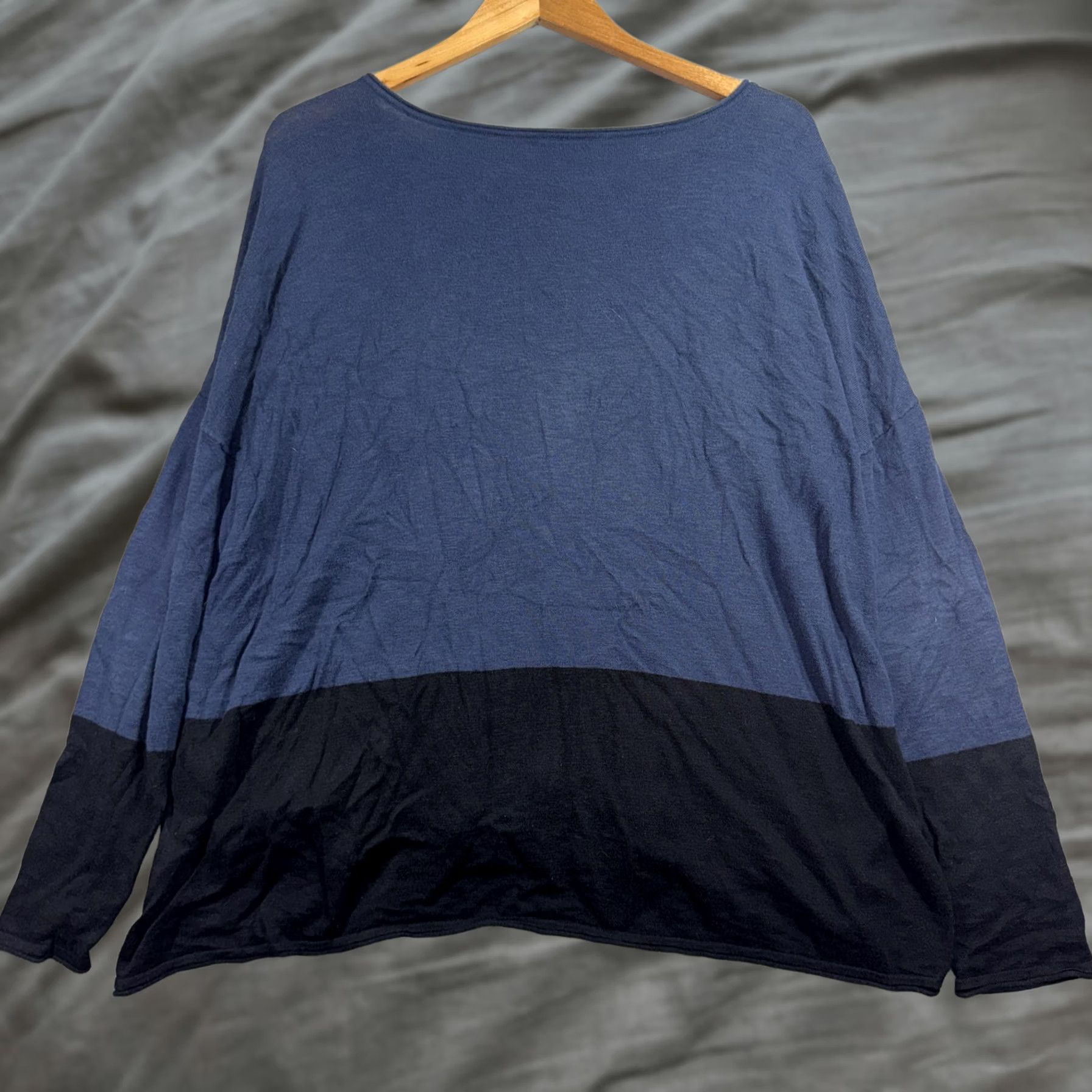 Vince Vince Sweater Womens Large Blue Black Tunic Lightweight Knit High Low Hem Size L / US 10 / IT 46 - 1 Thumbnail