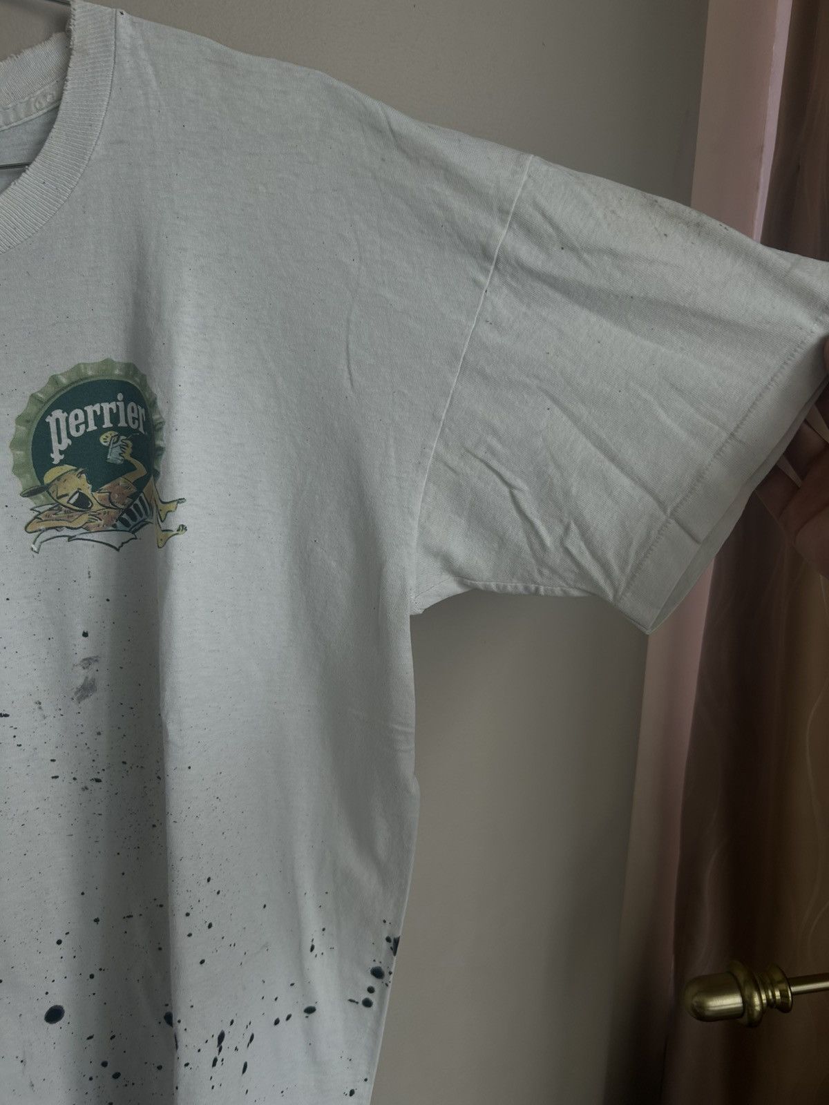 Vintage Vintage Fader Perrier Drink 90s Graphic T Shirt Thrashed Size US L / EU 52-54 / 3 - 5 Thumbnail