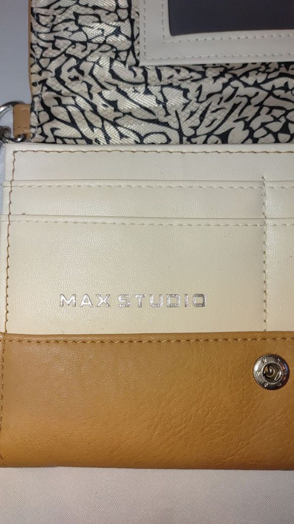 MAX&Co. Max Studio Convertible Crossbody/Clutch NWOT Size ONE SIZE - 9 Thumbnail