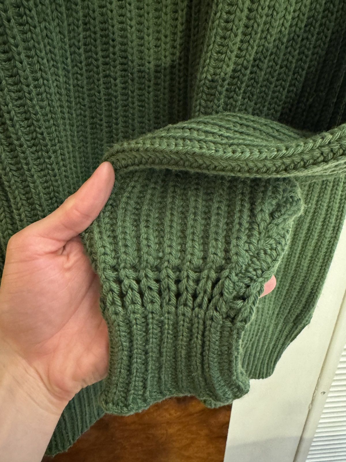 Jacquemus Jacquemus 100% Wool Green Knit Sweater with Arm Detailing Size US S / EU 44-46 / 1 - 3 Thumbnail