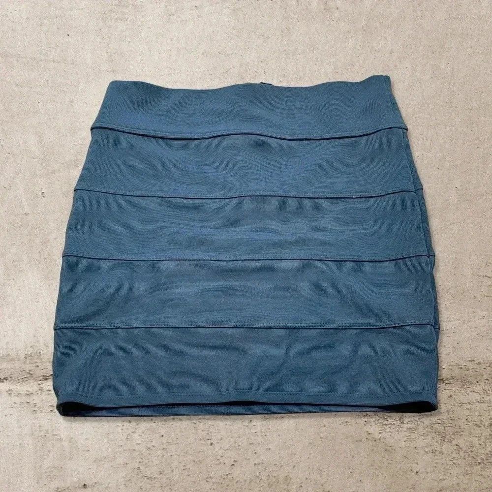 Other Charlotte Russe Pencil Skirt Size 27" / US 4 / IT 40 - 1 Thumbnail