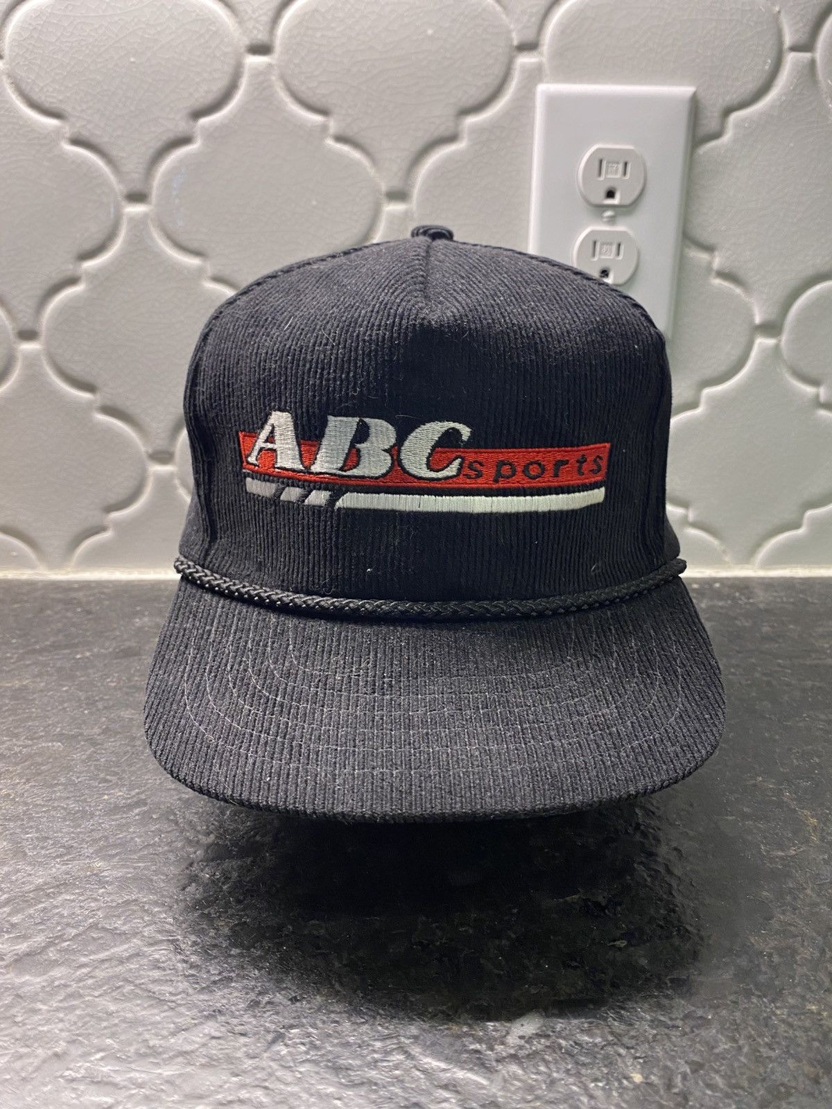 Other Vintage 90s ABC sports corduroy logo snapback Size ONE SIZE - 1 Thumbnail