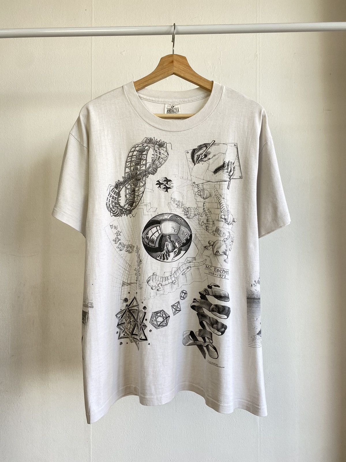 Vintage 1991 MC Escher Birds Sun Moon Mens XL Single hot Stitch T Shirt White