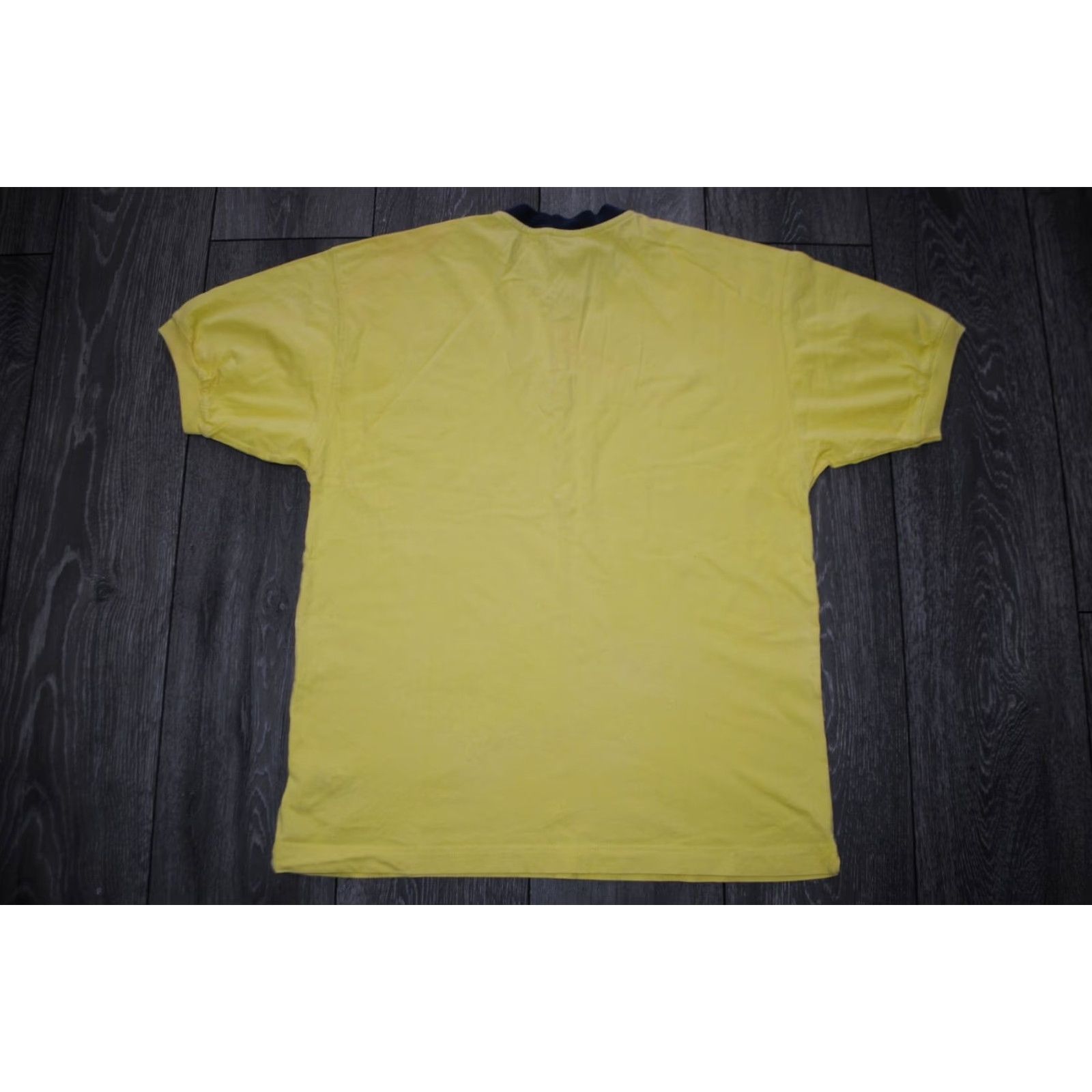 Nike 90'S VINTAGE NIKE YELLOW T SHIRT EMBROIDERED MADE IN GREECE SIZE L Mens Large T-shirt 100% Cotton Short Sleeve 1990s Rare Size US L / EU 52-54 / 3 - 8 Thumbnail