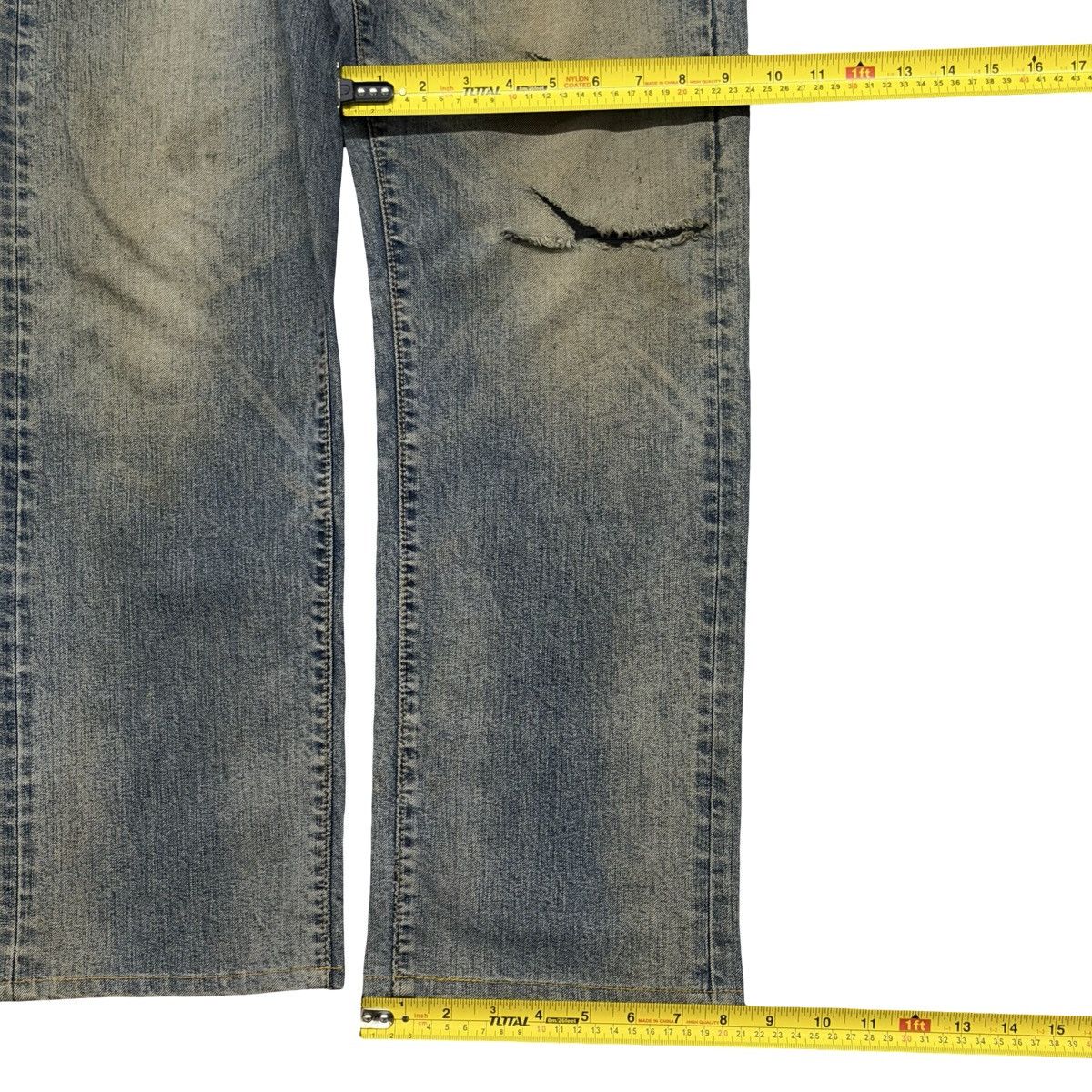 Levi's Vintage Levi’s 505 Denim Jeans | Vintage Heavy Fade | W33 Size US 33 - 16 Thumbnail