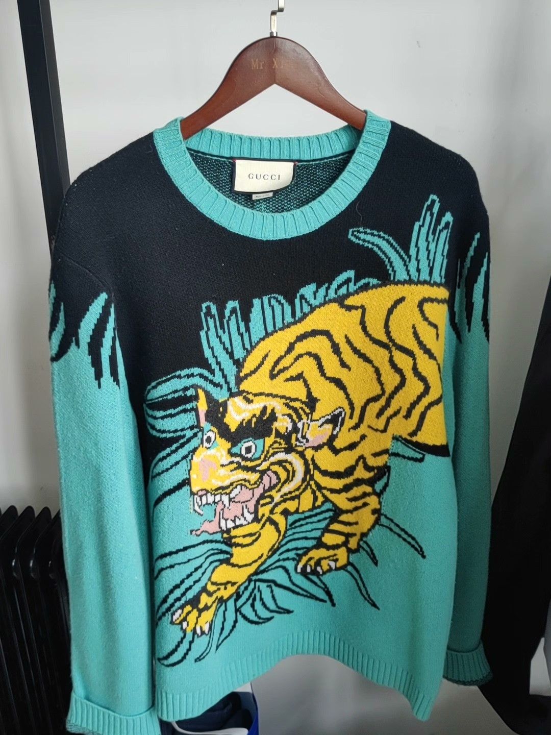 Gucci Size OS Sweater 2501-Nextarrow