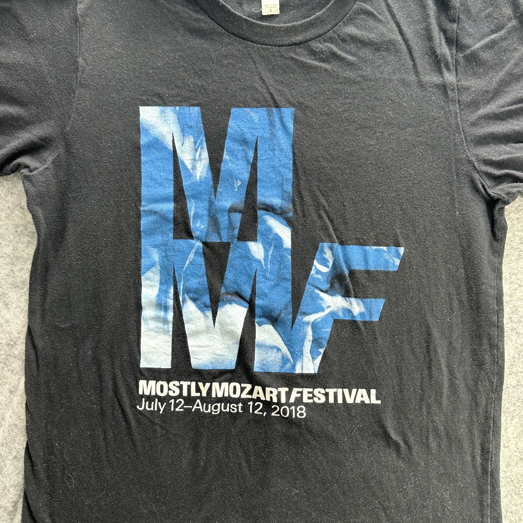 Vintage Mostly Mozart Festival Shirt Mens Small 2018 MMF Concert Classical Music Tee Size US S / EU 44-46 / 1 - 2 Thumbnail
