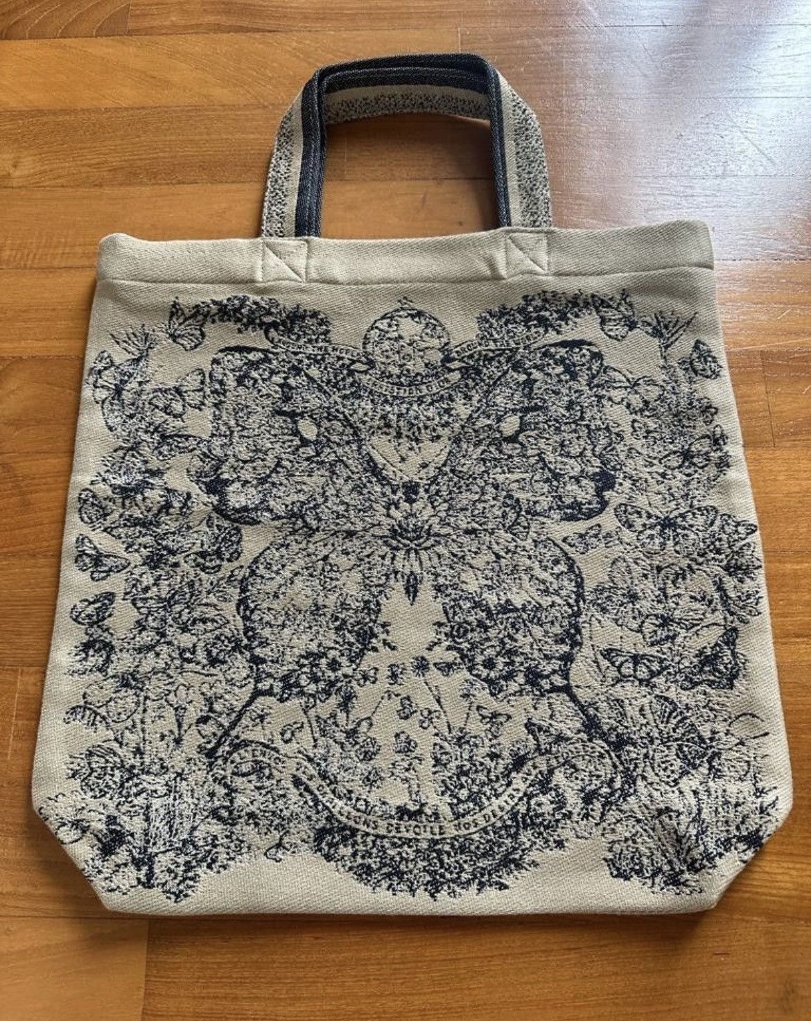 Christian Dior Monsieur × Dior Authentic CHRISTIAN DIOR Canvas Print Cruise Tote Ivory Size ONE SIZE - 1 Thumbnail