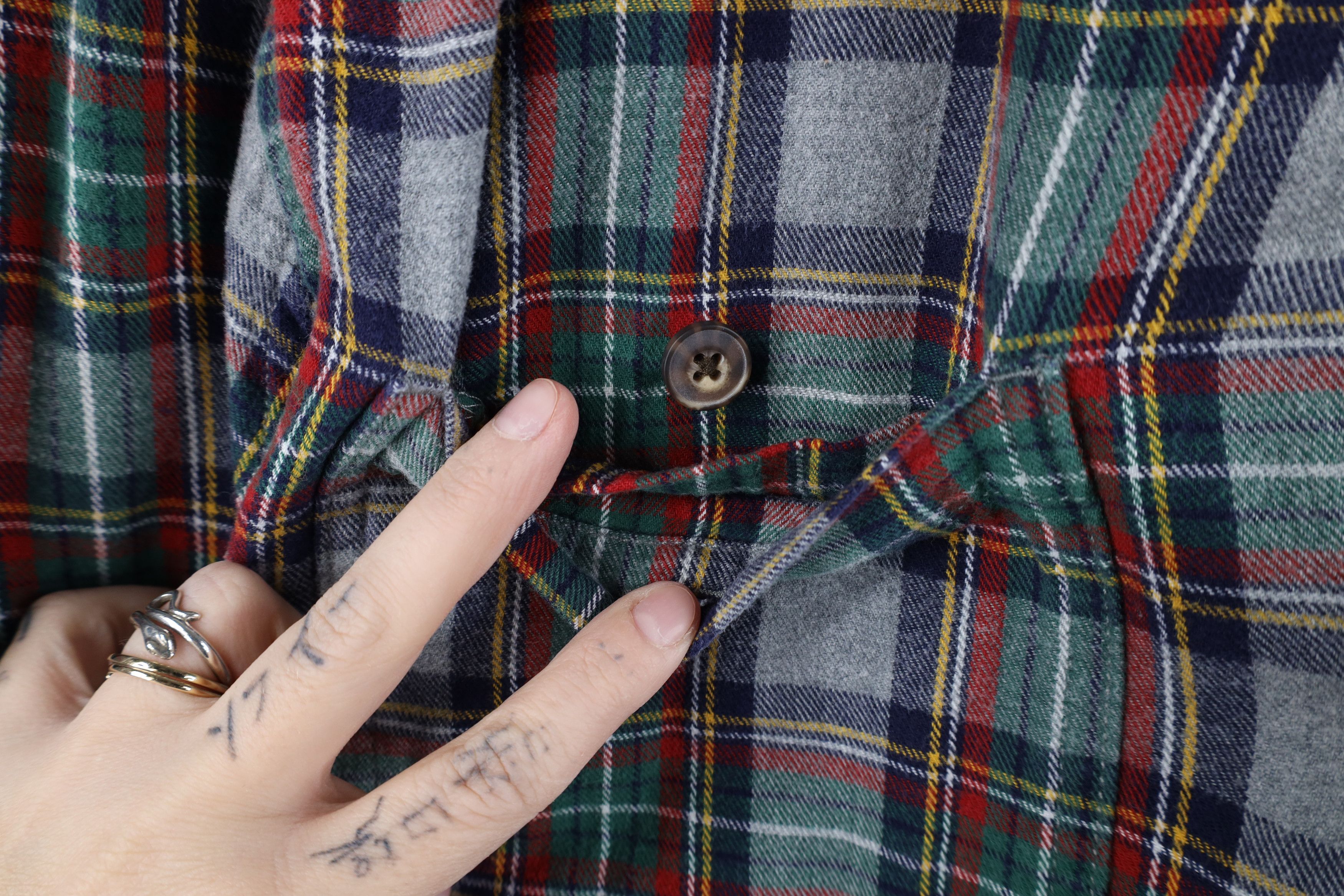 Duluth Trading Company Duluth Trading Co Collared Button Down Shirt Plaid Cotton Size US XL / EU 56 / 4 - 5 Thumbnail