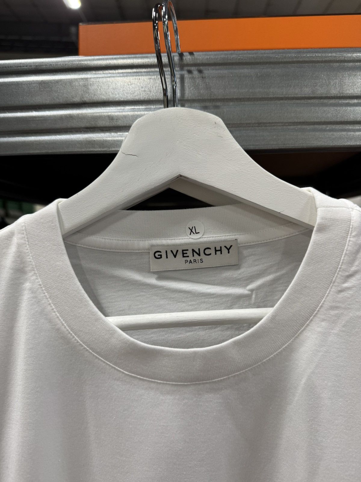 Givenchy Givenchy Logo T-Shirt NEW 650$ Size US XL / EU 56 / 4 - 3 Thumbnail