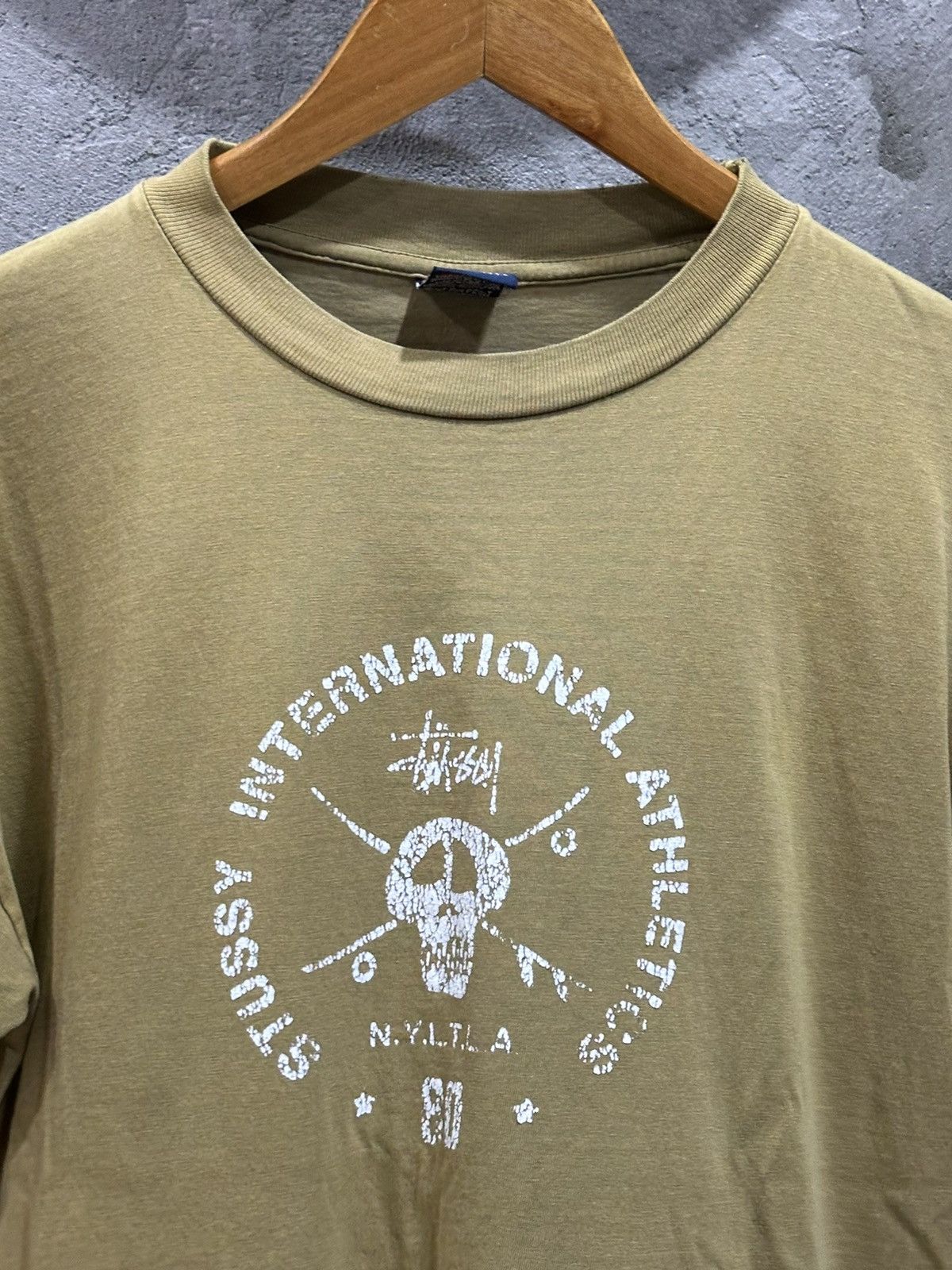 Stussy × Vintage 1990s Vintage Stussy Skull Skateboard T-Shirt Size US M / EU 48-50 / 2 - 8 Thumbnail