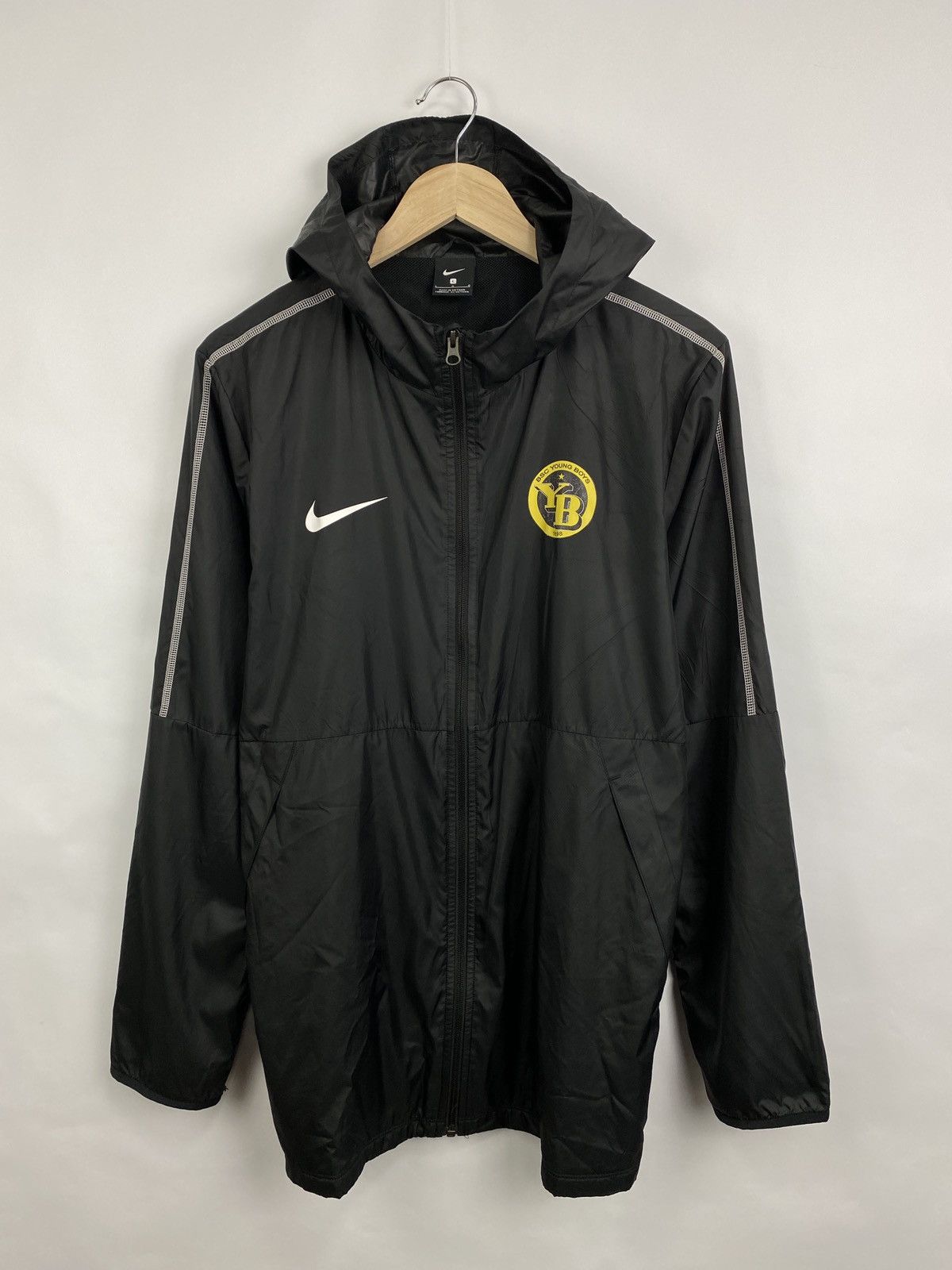Nike 🇨🇭 Nike BSC Young Boys Football Jacket Rare Retro Y2K Hype Size US L / EU 52-54 / 3 - 3 Thumbnail
