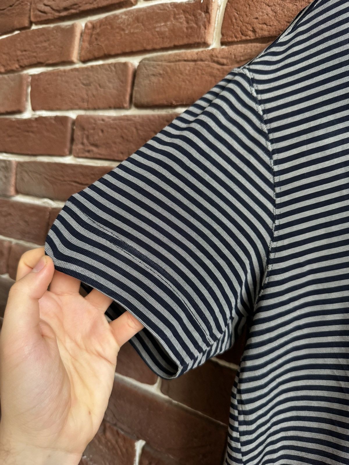 Gianfranco Ferre Vintage 90s Gianfranco Ferré Stripped Tshirt Designer Hype L Size US L / EU 52-54 / 3 - 9 Thumbnail