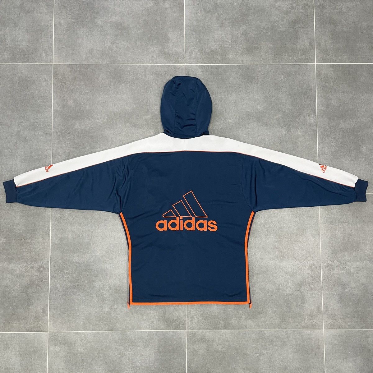 Adidas × Vintage Vintage Adidas Jacket Size M Size US M / EU 48-50 / 2 - 22 Thumbnail
