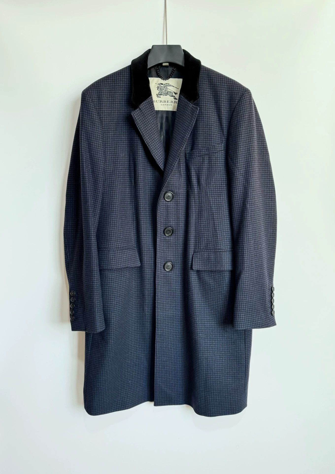 Burberry Burberry Check Wool Cashmere Chester Coat Navy 54 Size US L / EU 52-54 / 3 - 1 Thumbnail