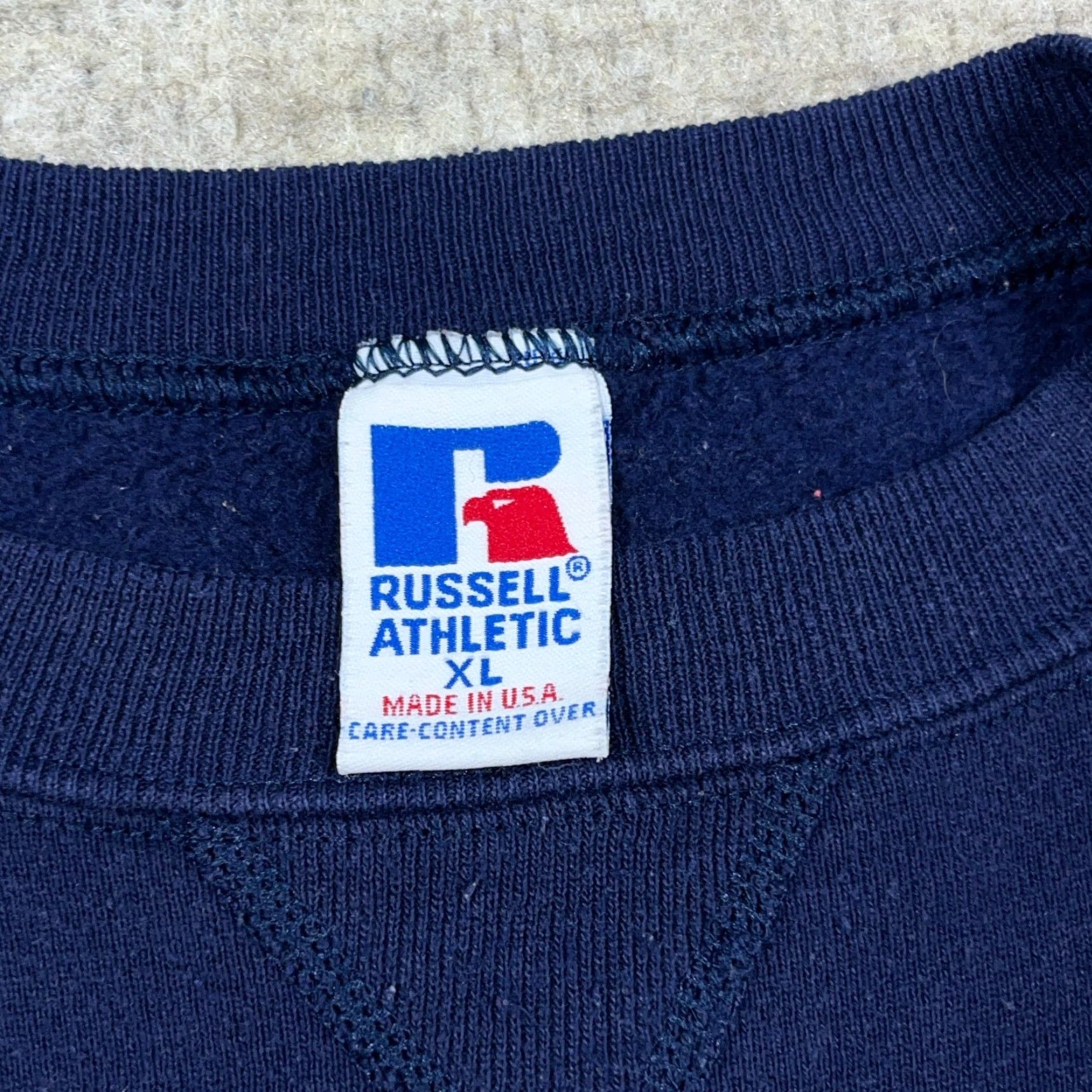 Russell Athletic VINTAGE Russell Athletic West Chester University Sweatshirt Men XL Blue Crewneck Pullover Logo 80s USA Size US XL / EU 56 / 4 - 2 Thumbnail
