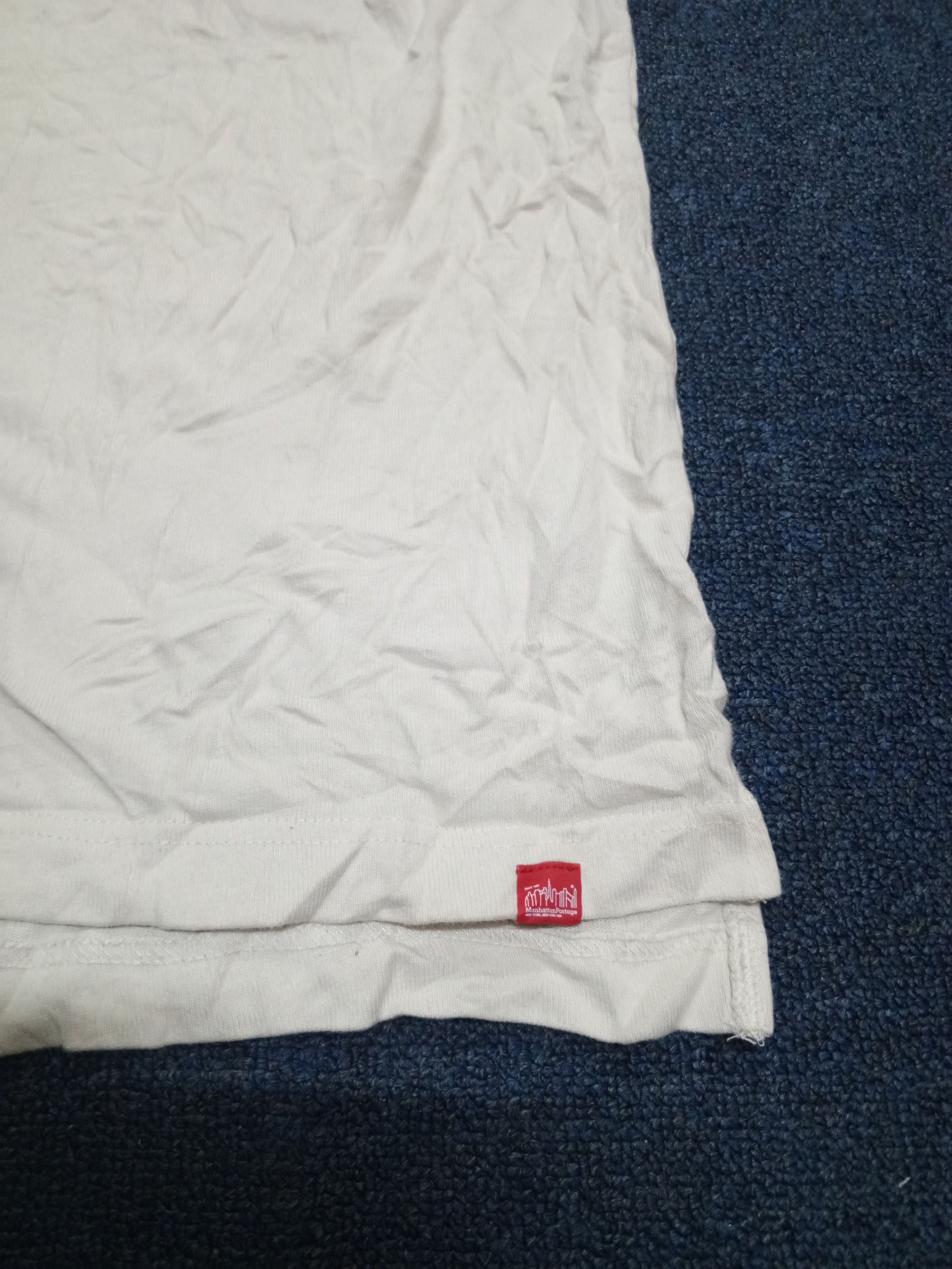 Manhattan Portage Manhattan portage white tee rare Size US L / EU 52-54 / 3 - 4 Thumbnail