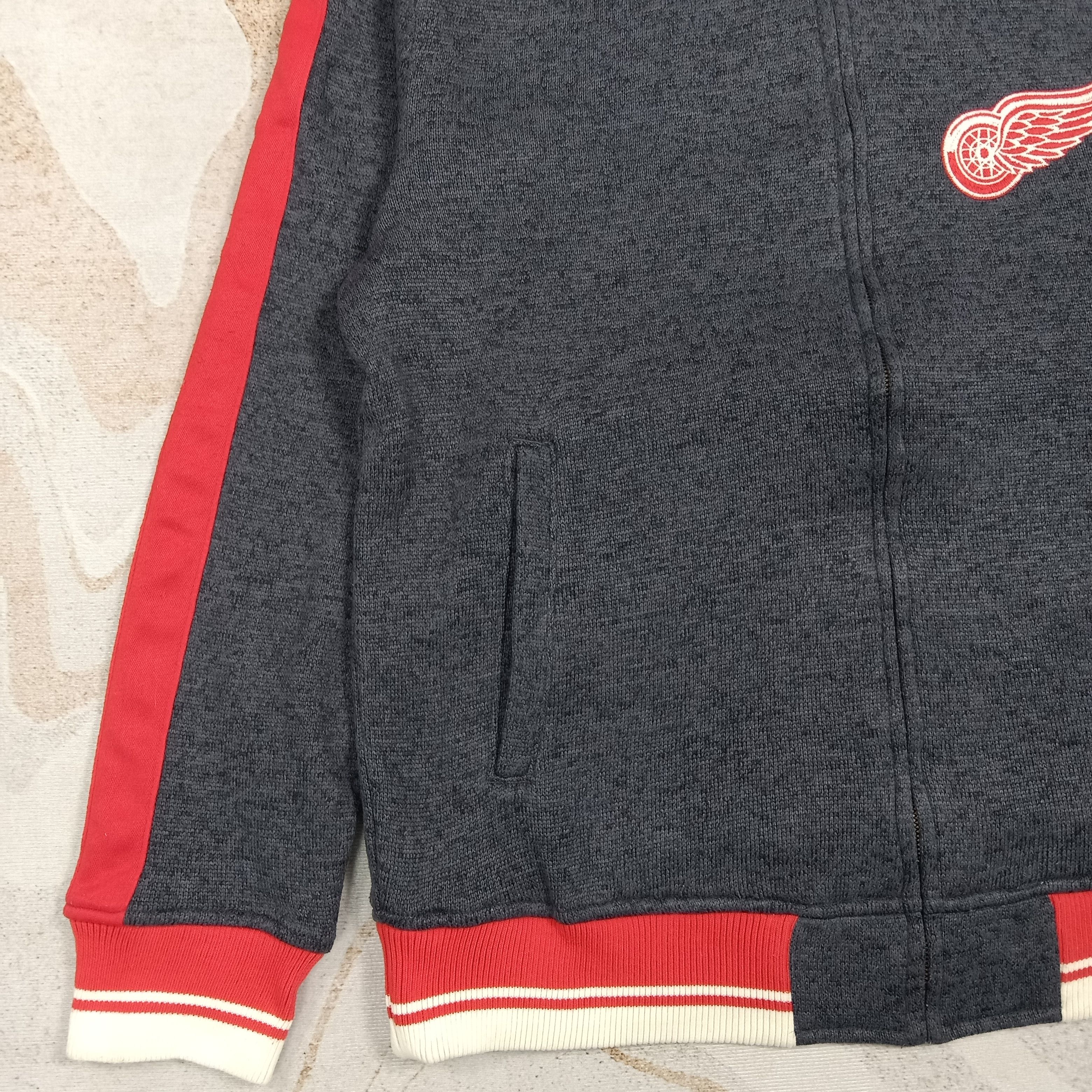 NHL CCM Detroit Red Wings Hockey Team Sweaters Jacket C273N12 Size US L / EU 52-54 / 3 - 2 Thumbnail