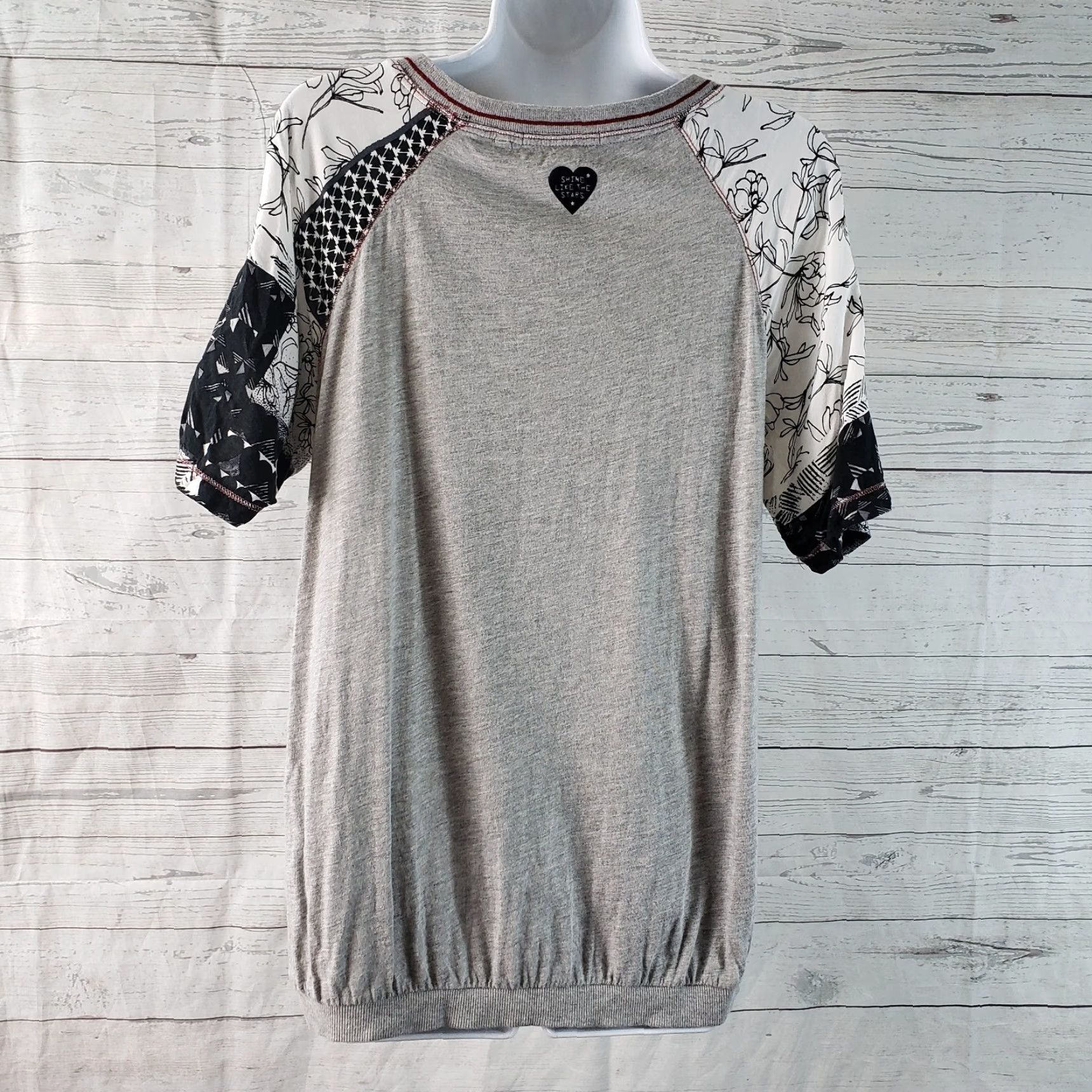 Vintage Cecil Womens Short Sleeve Printed Top Size Medium Black Gray Floral Cotton Blend Shirt Adult M Size M / US 6-8 / IT 42-44 - 4 Thumbnail