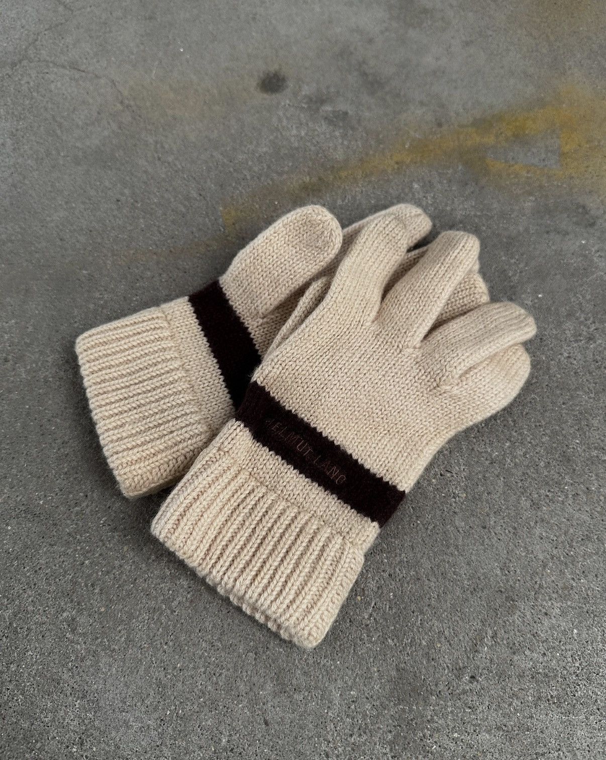 Helmut Lang White Knit Gloves with Brown Stripe Size ONE SIZE - 1 Thumbnail