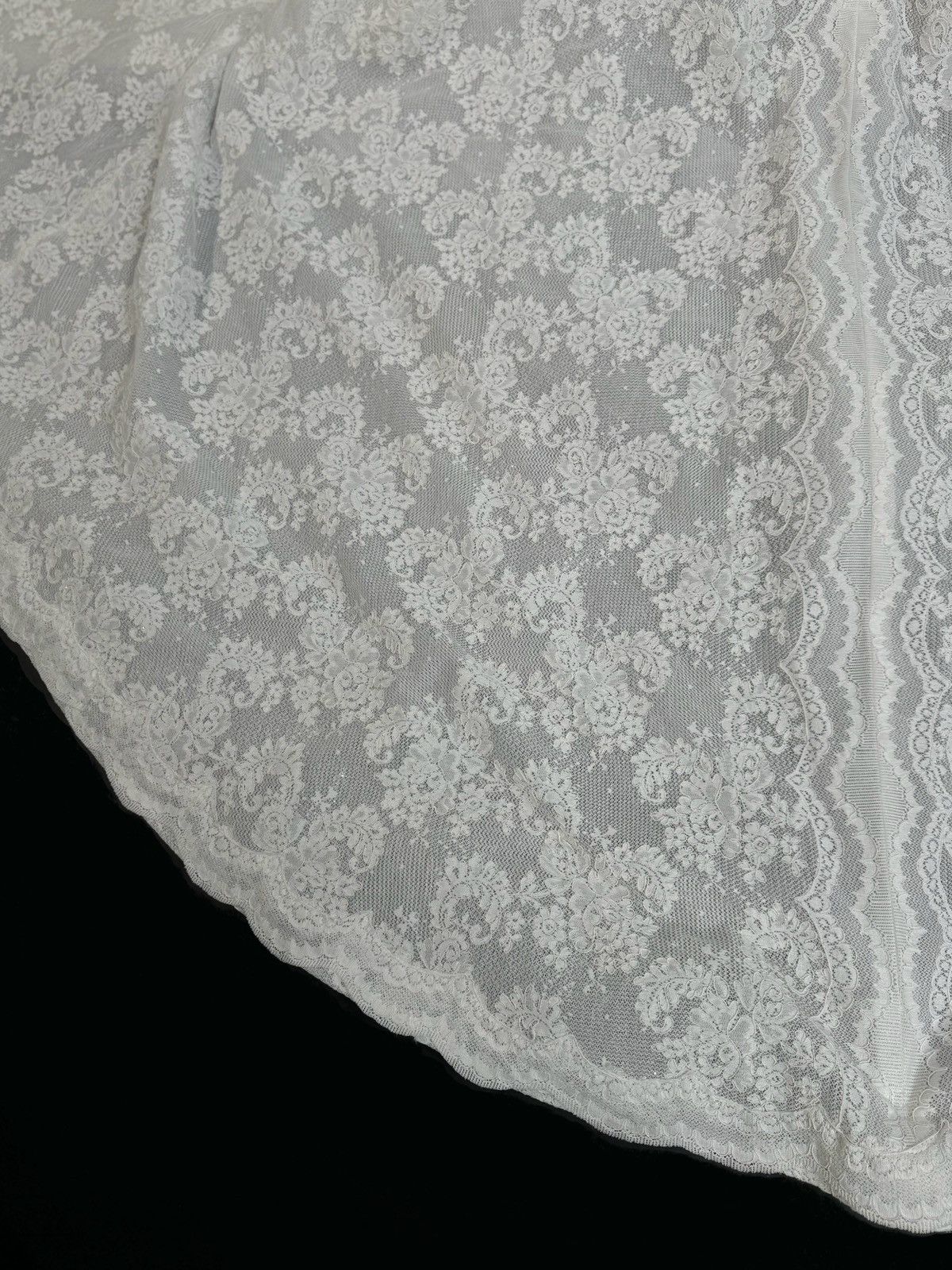 Other US 12 French Corded Lace Bridal Gown by Anna Augusta Size XL / US 12-14 / IT 48-50 - 9 Thumbnail