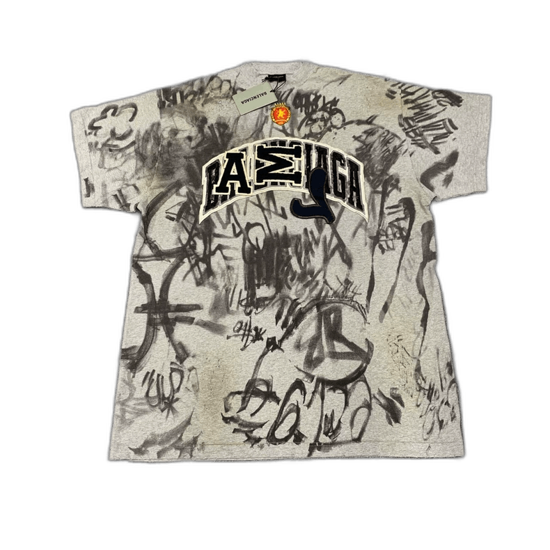 Balenciaga balenciaga manchester united short sleeve shirt Size US S / EU 44-46 / 1 - 1 Thumbnail