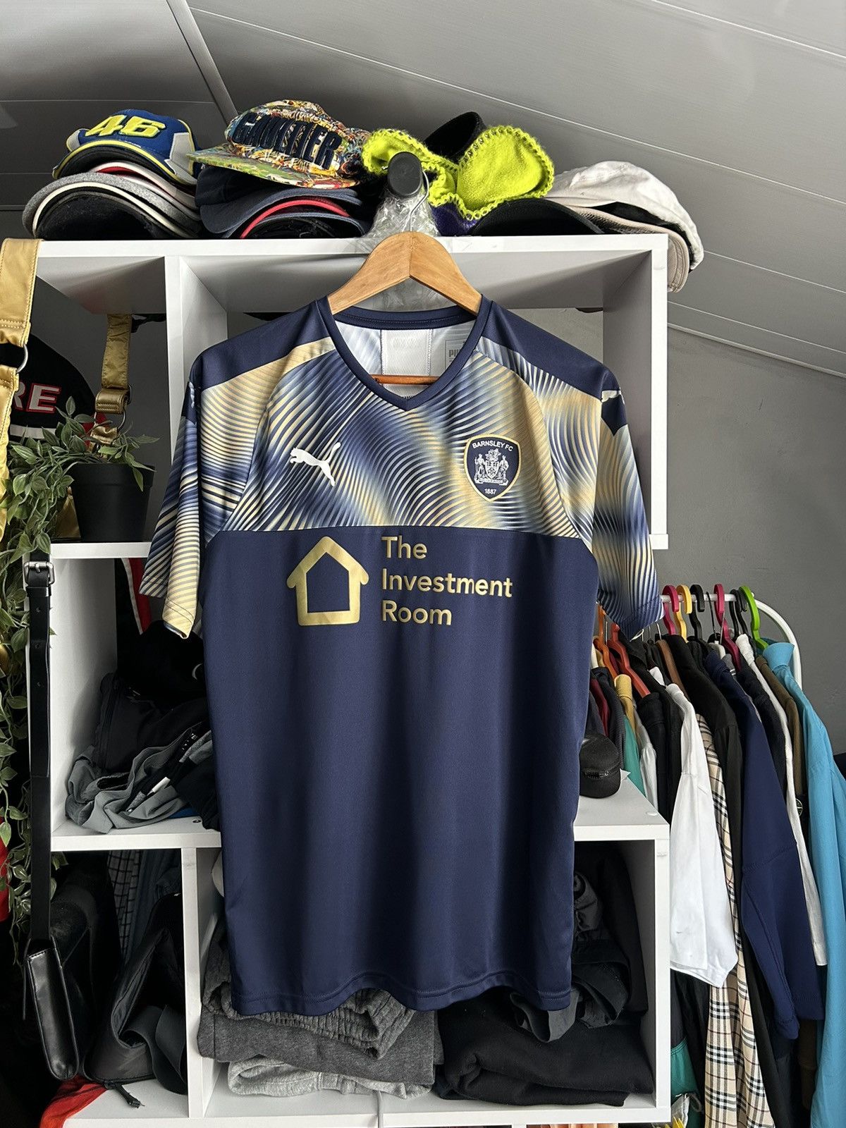 Puma Barnsley 2019/20 away puma soccer jersey Size US M / EU 48-50 / 2 - 1 Thumbnail