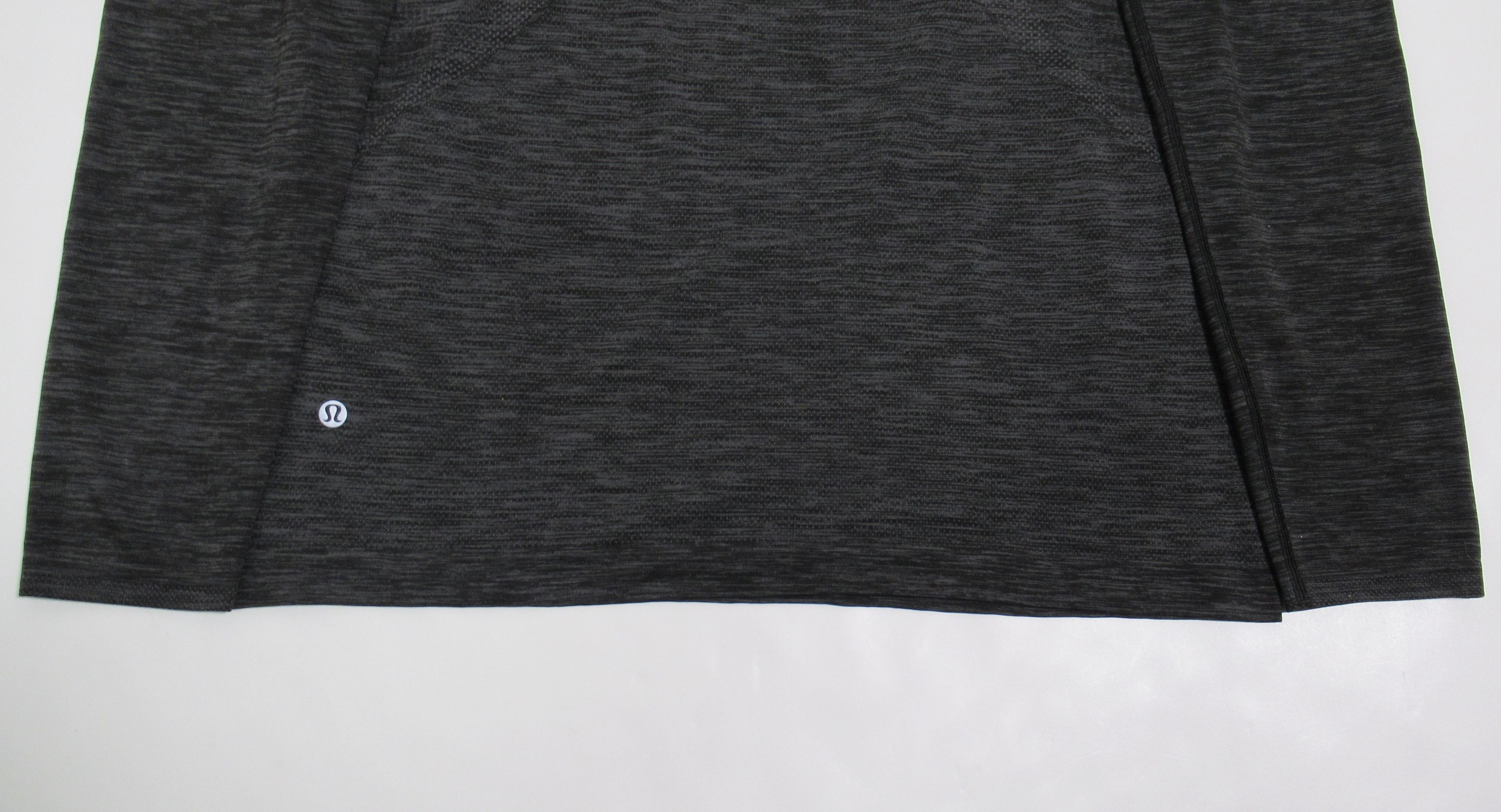 Lululemon Lululemon Metal Vent Tech Hoodie Slate / Black Size M Size US M / EU 48-50 / 2 - 11 Thumbnail