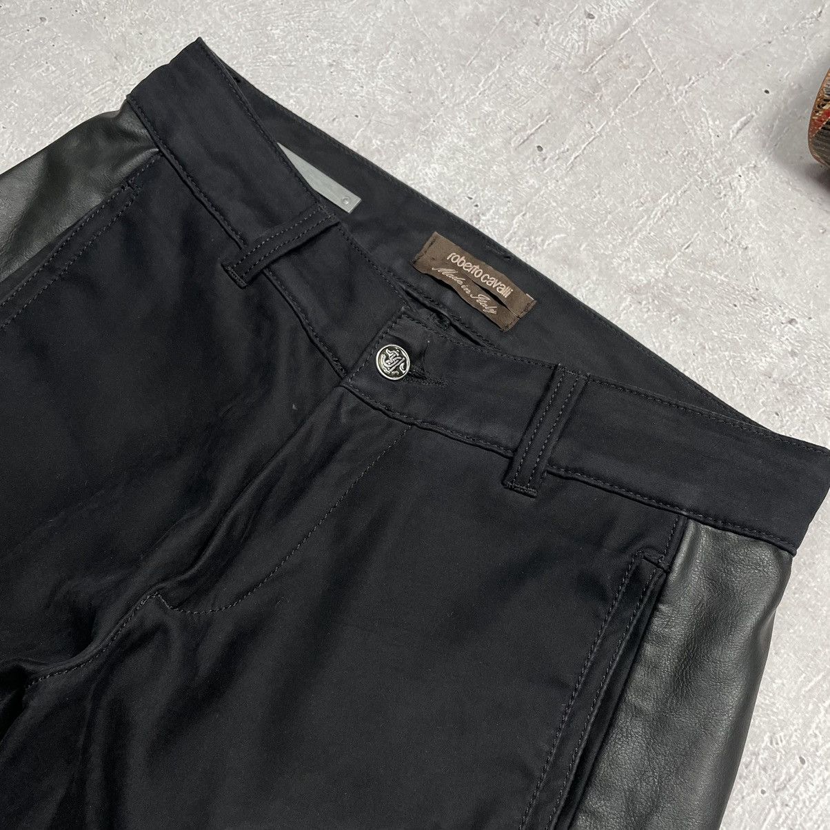 Designer × Roberto Cavalli × Vintage Vintage Roberto Cavalli casual pants leather detail y2k Size US 29 - 5 Thumbnail