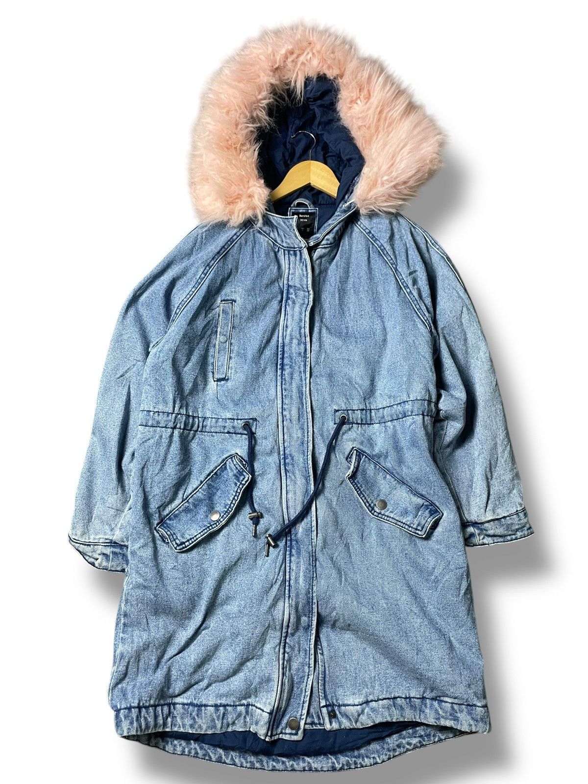 Bershka × Vintage Vintage BERSHKA Fur Hooded Denim Jacket (98) Size US S / EU 44-46 / 1 - 1 Thumbnail