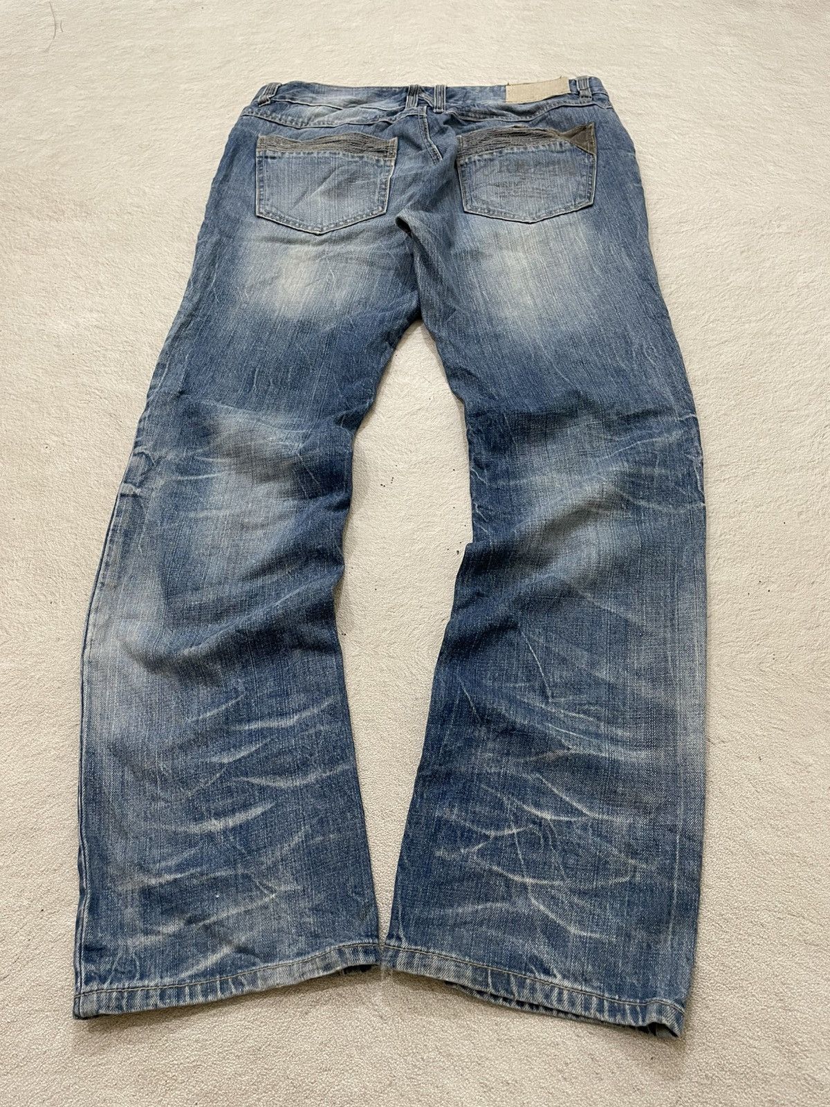 Japanese Brand 2000s Blueforce Distressed Denim Dirty Washed Y2K Japan Size US 35 - 9 Thumbnail