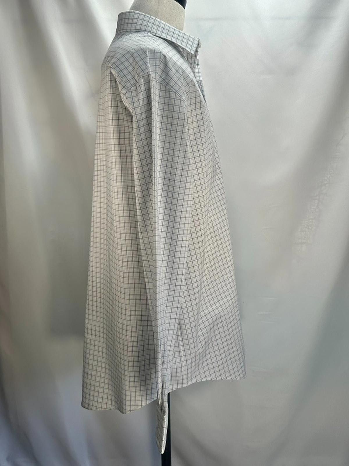 Van Heusen Van Heusen Wrinkle Free Stain Shield Reg. Fit White Men's XL Size 44R - 4 Thumbnail