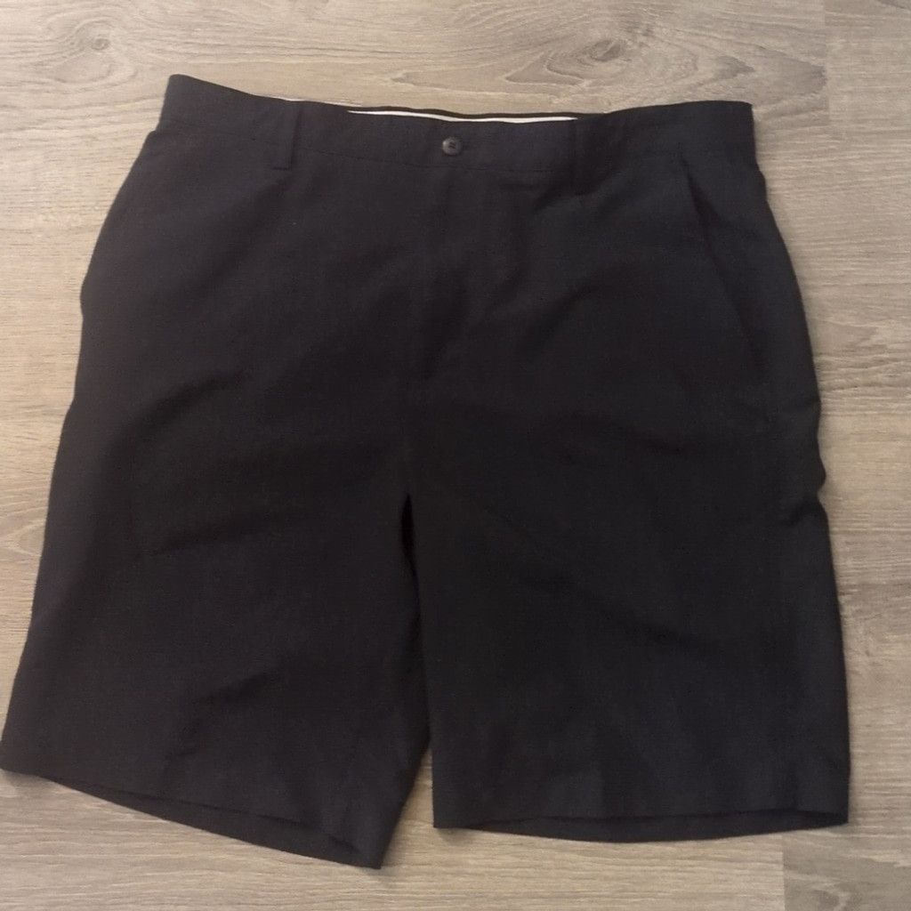 Footjoy Footjoy navy gold shorts size 36 Size US 36 / EU 52 - 1 Thumbnail