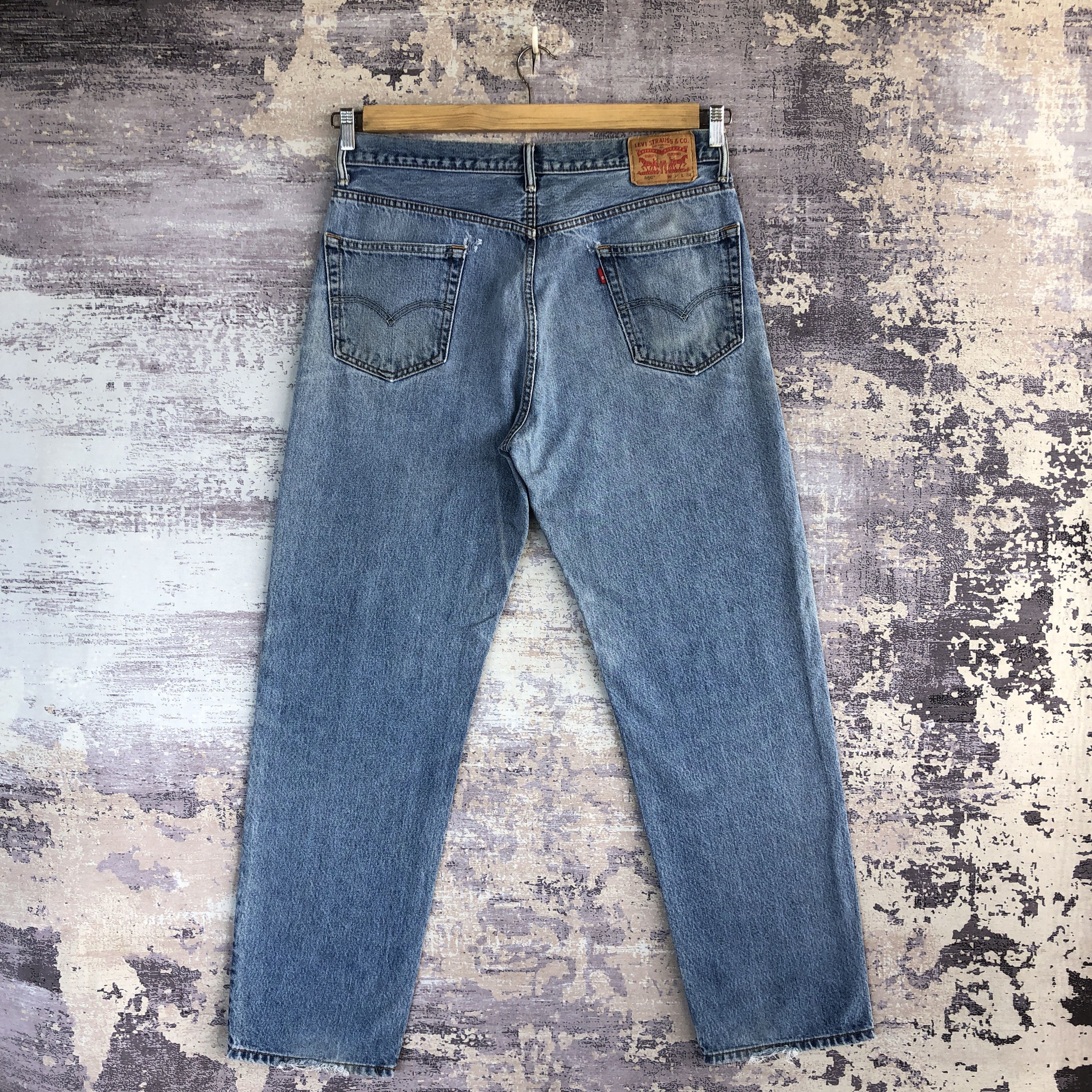 Levi's Vintage Levis 505 Distressed Light Wash Jeans Levis' Denim Size US 36 / EU 52 - 2 Thumbnail