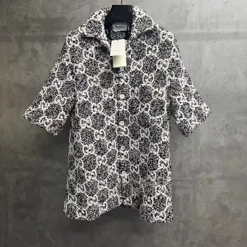 Gucci Logo Jacquard Short Sleeve Shirt.