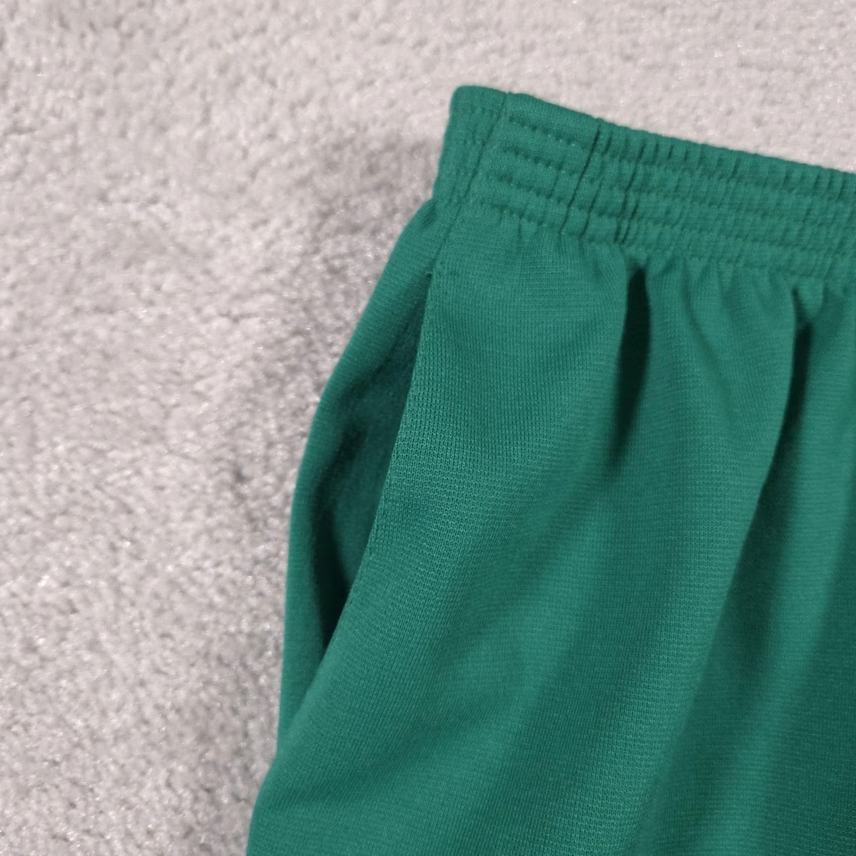 Vintage VINTAGE Alfred Dunner Green Pants Womens 18 Elastic Waist Pockets Made USA Dress Pants Tapered - 28 in Inseam, Petites, XXL? Size 40" / US 18 - 6 Thumbnail