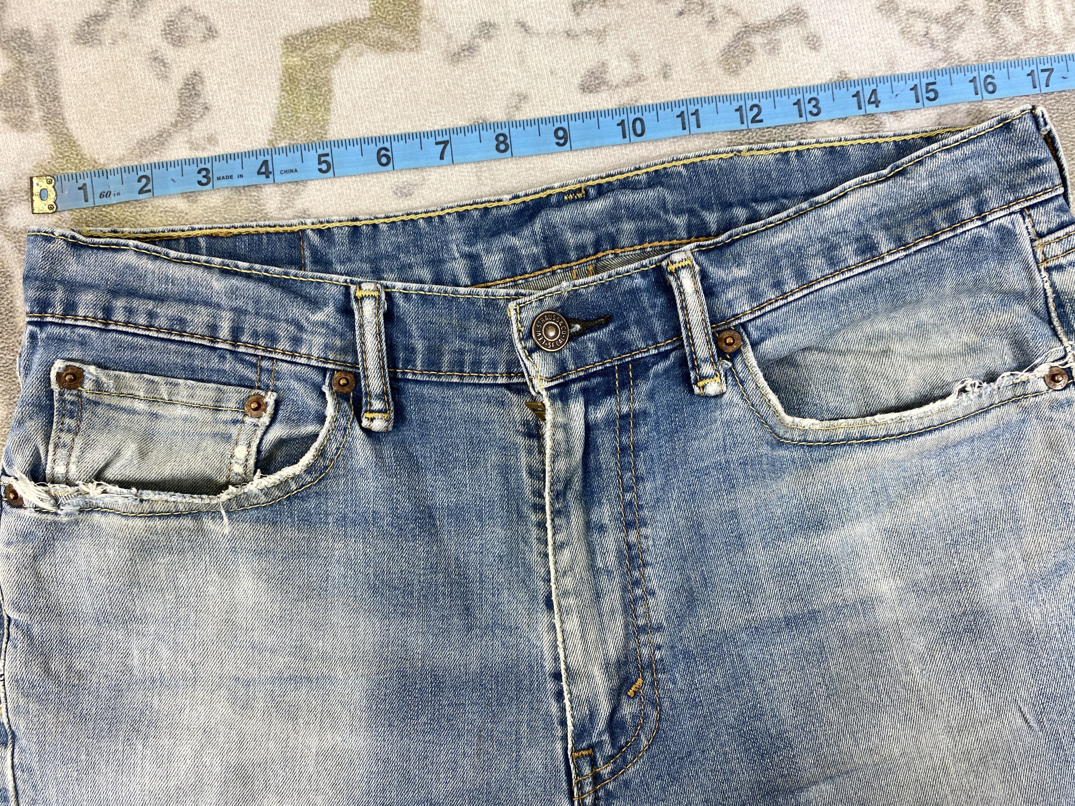 Levi's Light Wash Levi's 505 Jeans 33x28.5 Denim -SJ139 Size US 33 - 5 Thumbnail