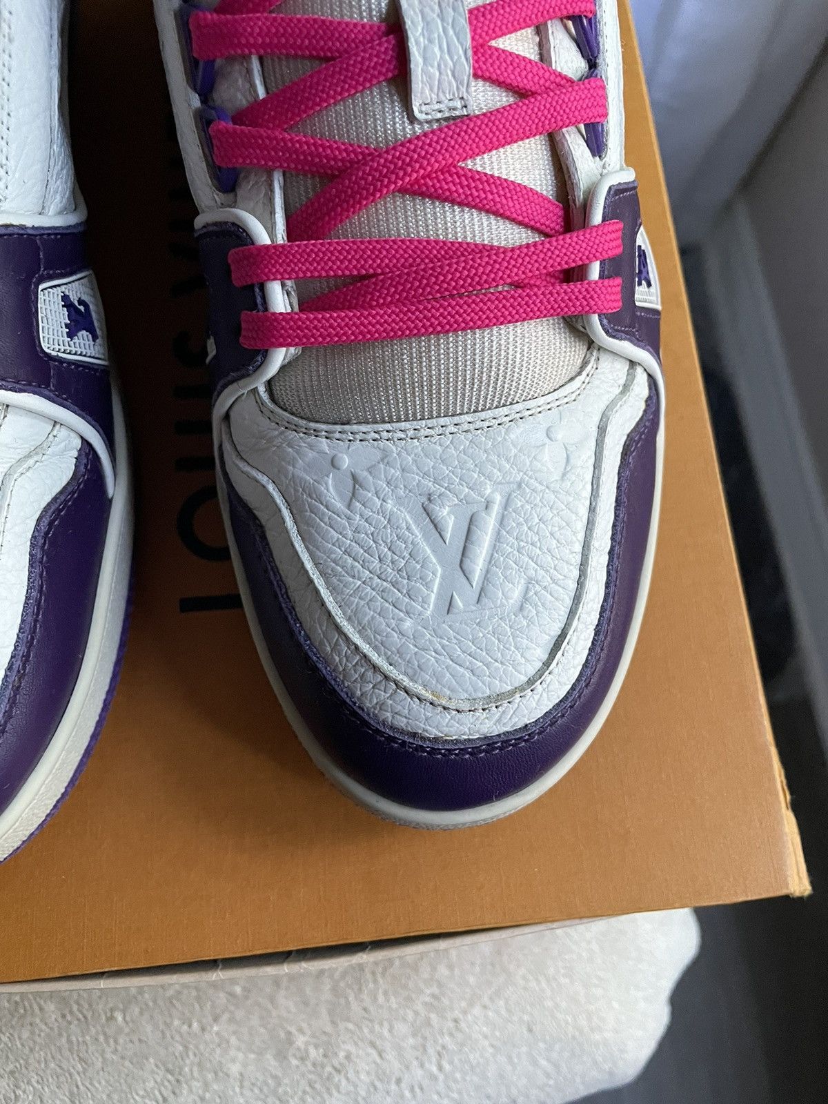 Louis Vuitton Louis Vuitton White Purple Rose Trainer Sneaker Size US 8.5 / EU 41-42 - 8 Thumbnail