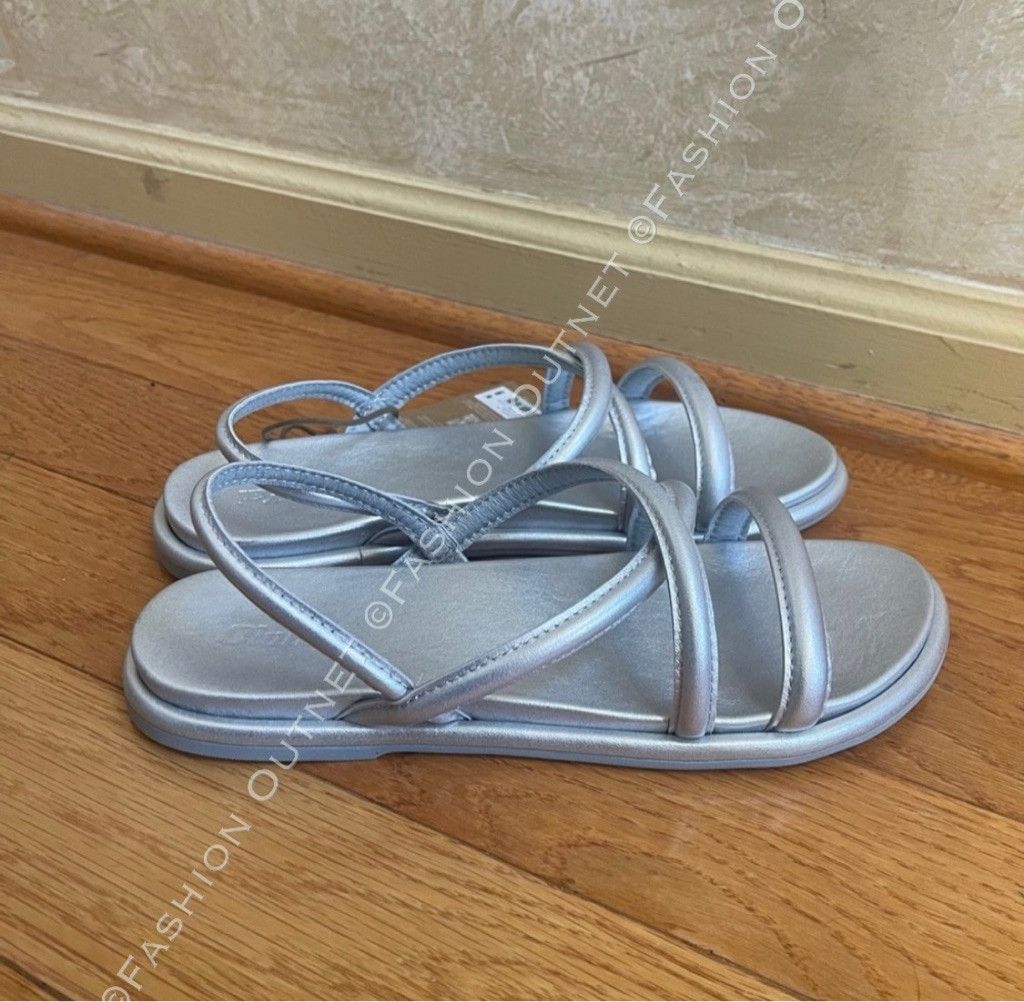 Olukai OluKai Tiare Strappy Silver Metallic Leather Sandals Size 9 Size US 9 / IT 39 - 1 Thumbnail